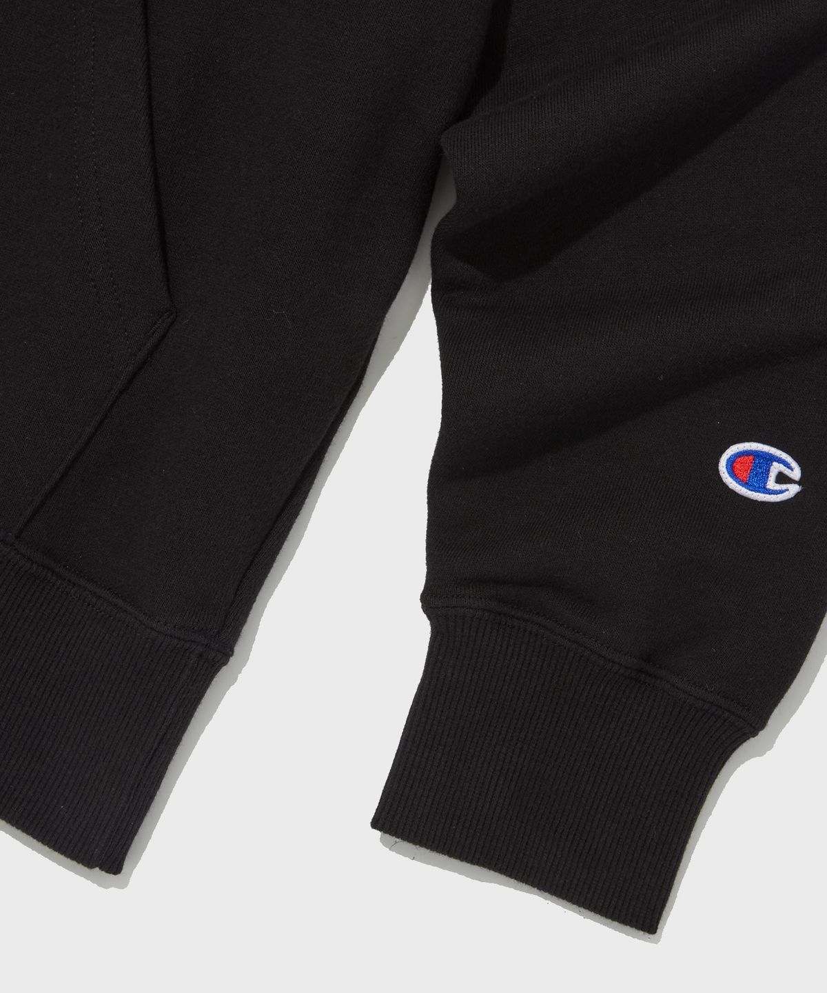 챔피온(CHAMPION) 베이직 C로고 후드 티셔츠 Black