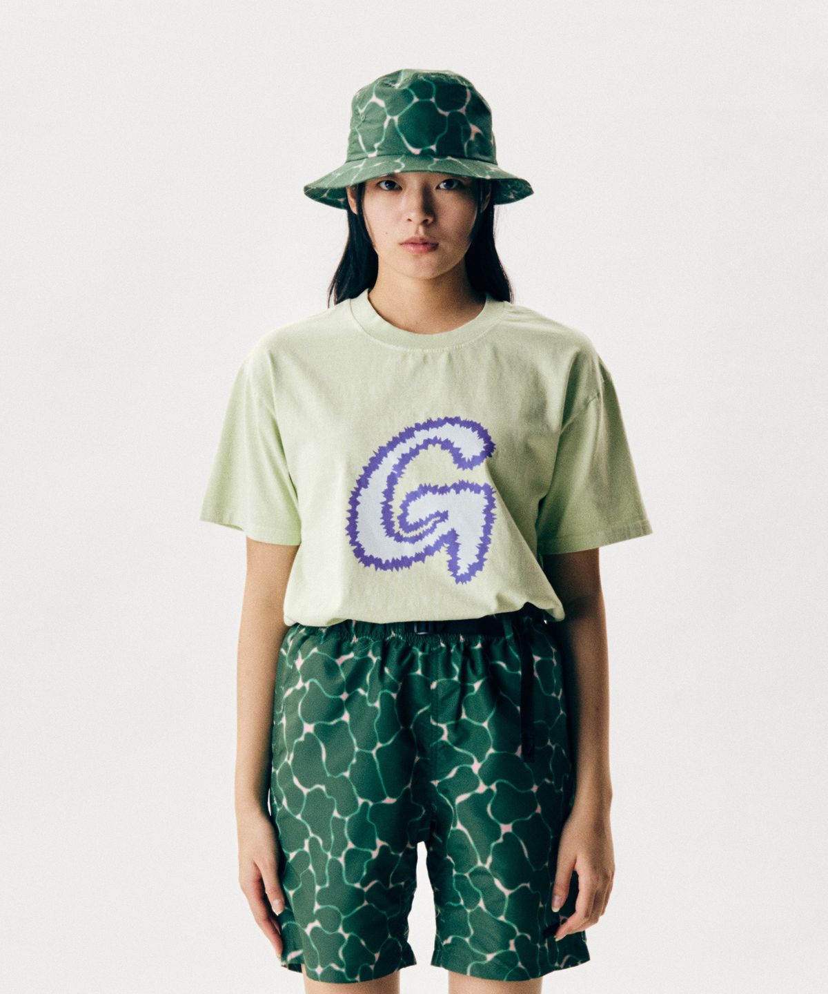 그라미치(GRAMICCI) FUZZY G로고 티셔츠 Smoky Mint Pigment