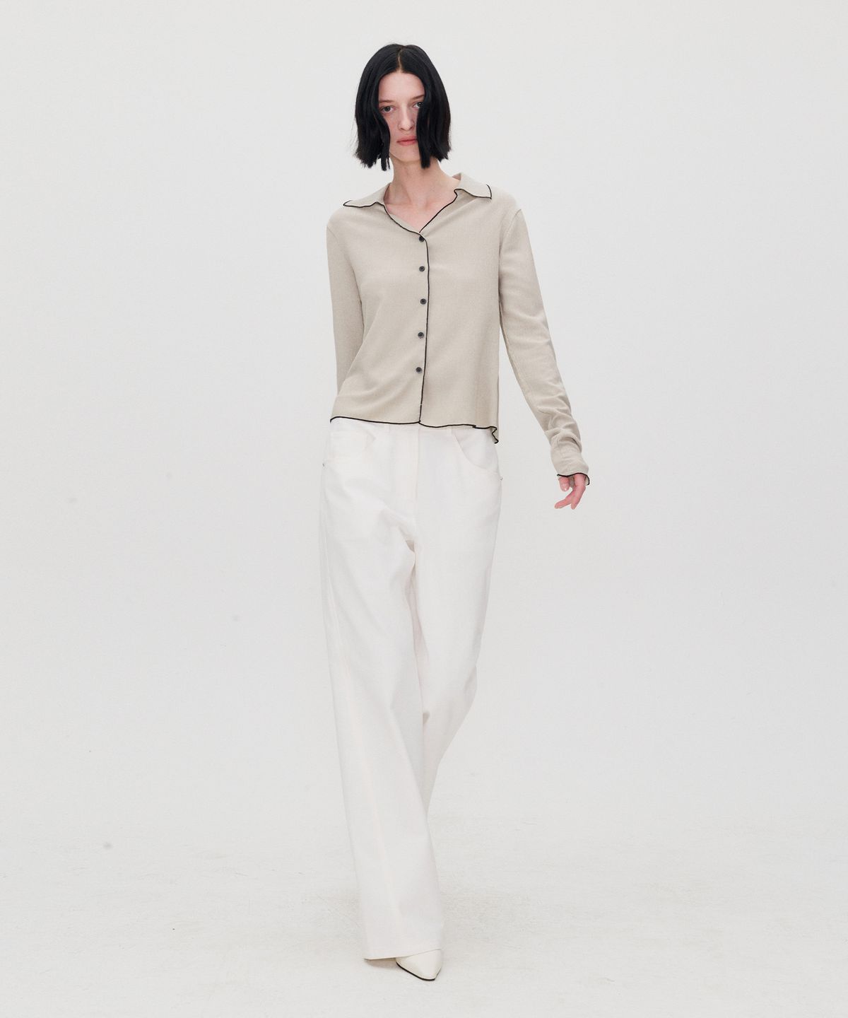 리이(RE RHEE) LETTUCE HEM BLOUSE TOP LEAF
