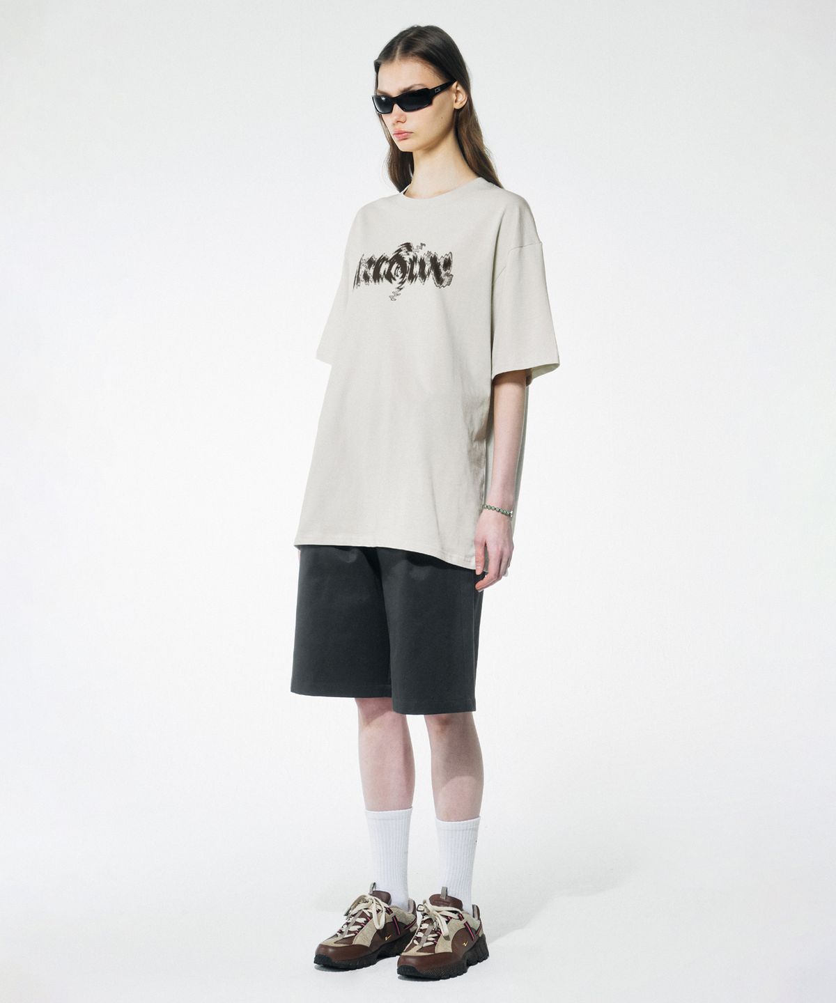 스컬프터(SCULPTOR) Distorted Logo Tee Dirty White