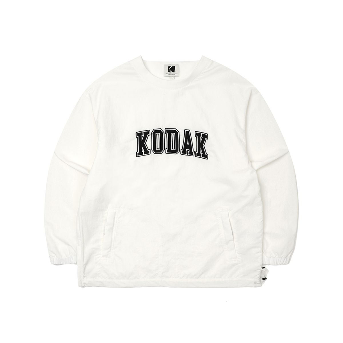 코닥(KODAK) 에센셜 워딩로고 우븐 맨투맨 WHITE
