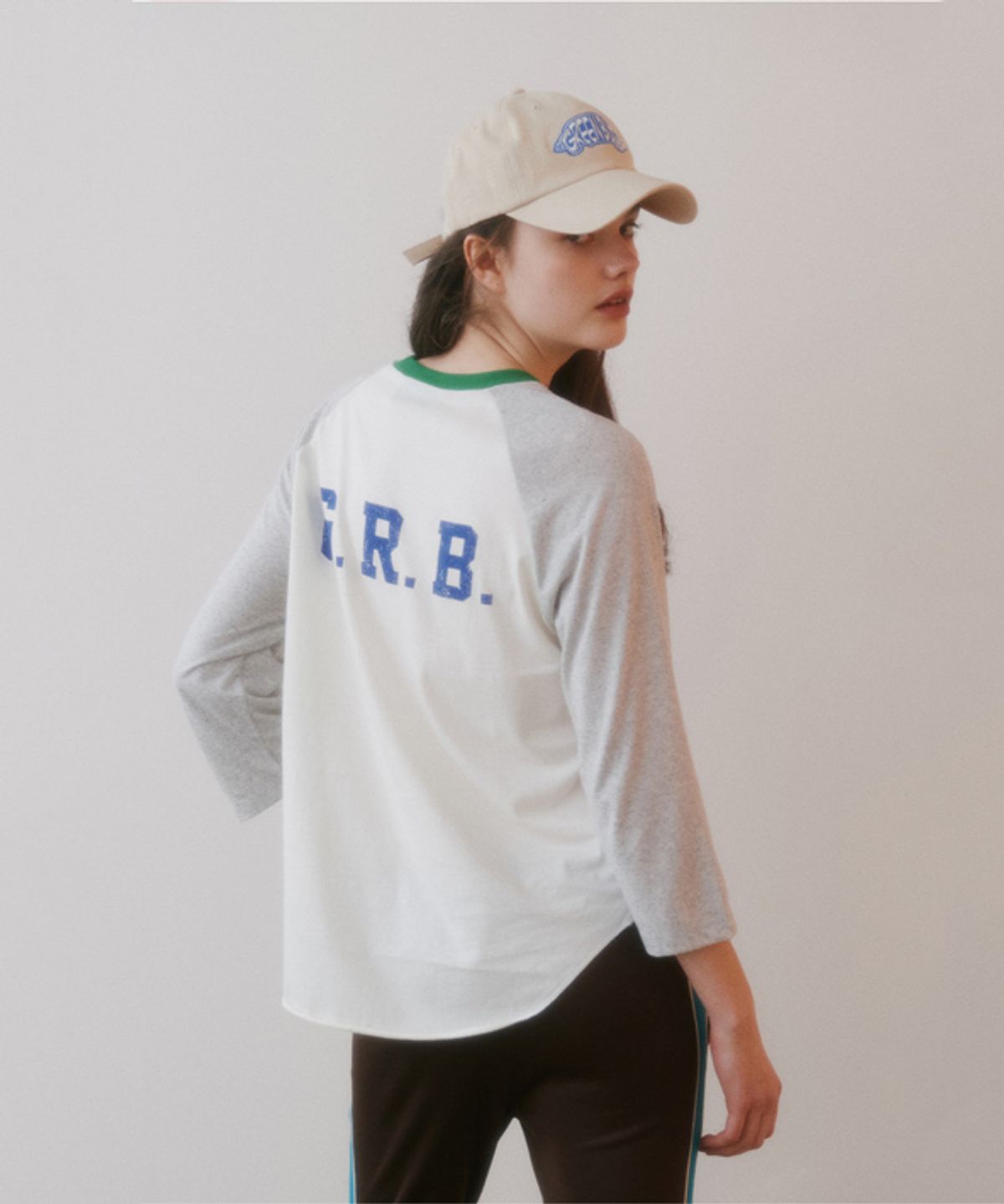 그린버터(GREENBUTTER) Raglan Sleeve Cookie T-shirt (Green/Blue)