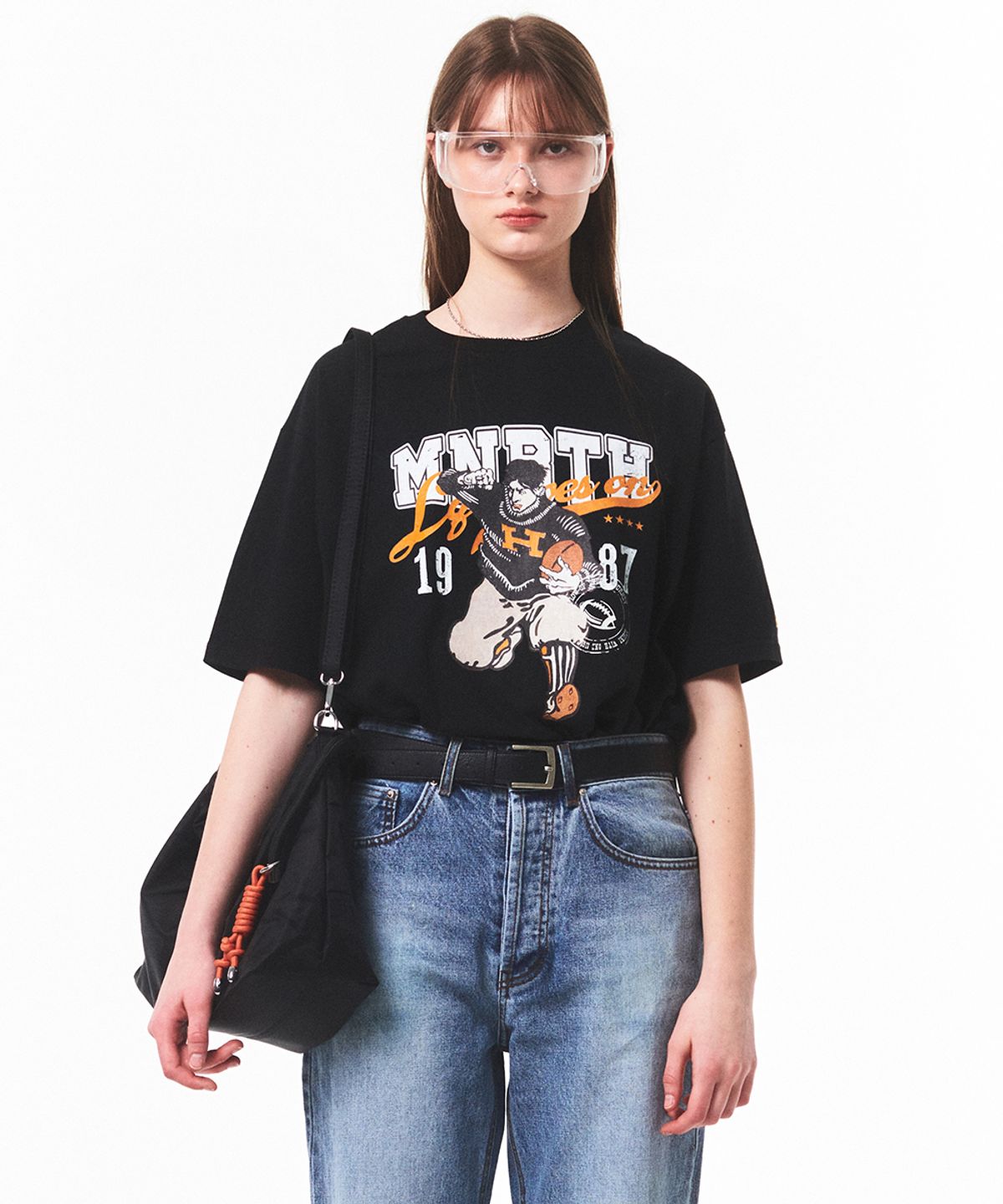 메인부스(MAINBOOTH) Touchdown T-Shirt(BLACK)