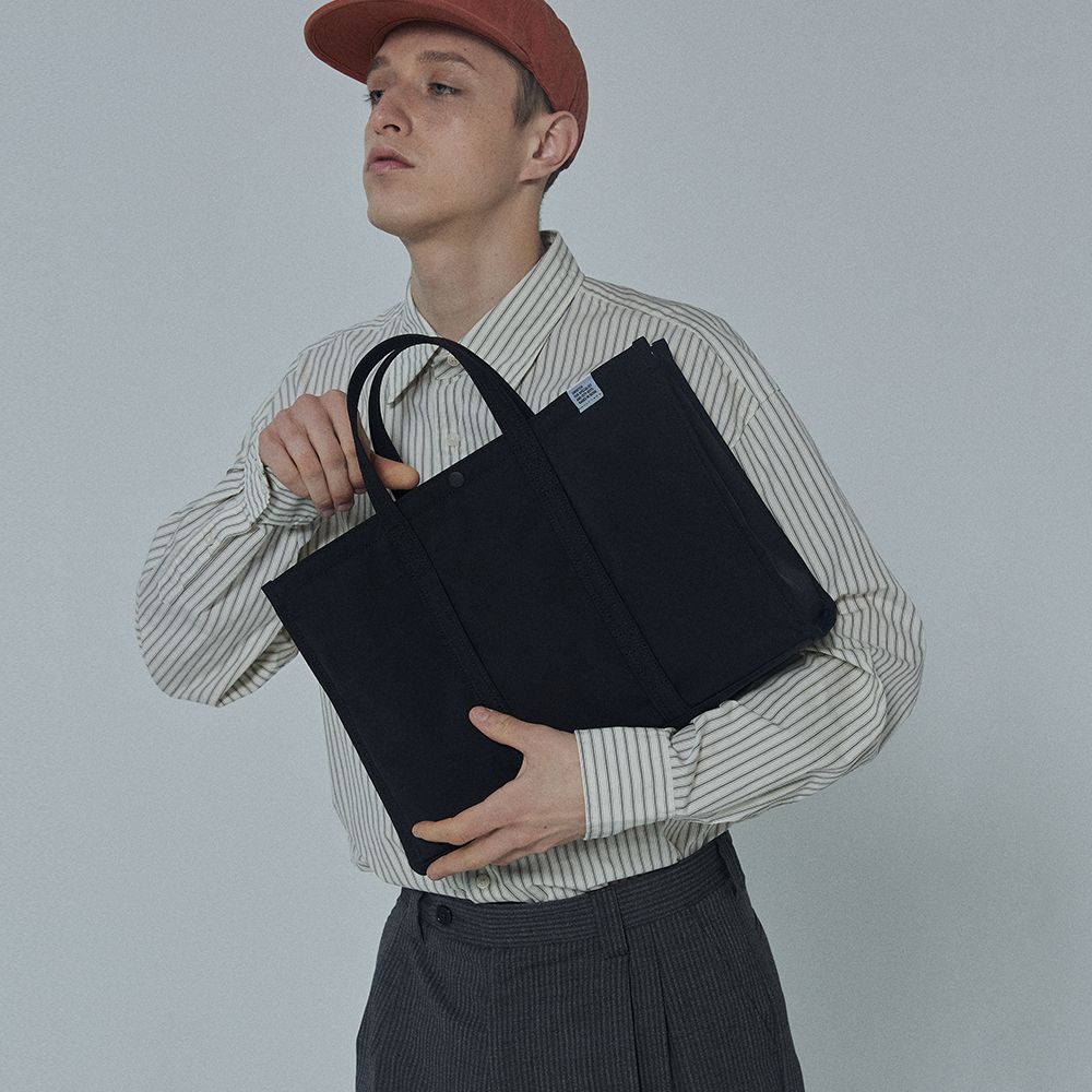 sweetch☆TOTE BRIEF 001 WIDE M Glossy Black MUSINSA | SWEETCH TOTE BRIEF 001 XS Glossy Black