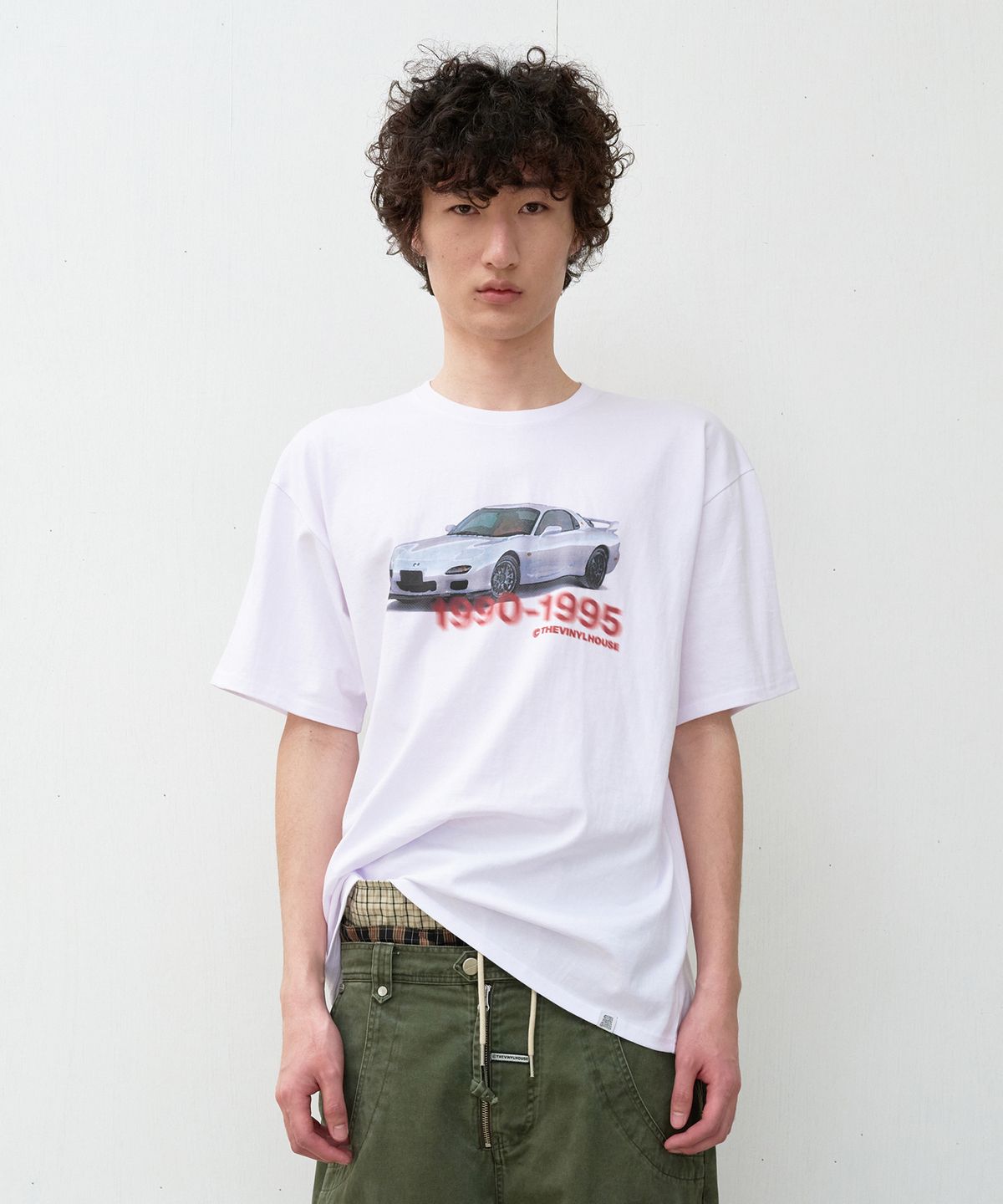 더바이닐하우스(THEVINYLHOUSE) OLD CAR TEE WHITE (VH2DSUT502A)