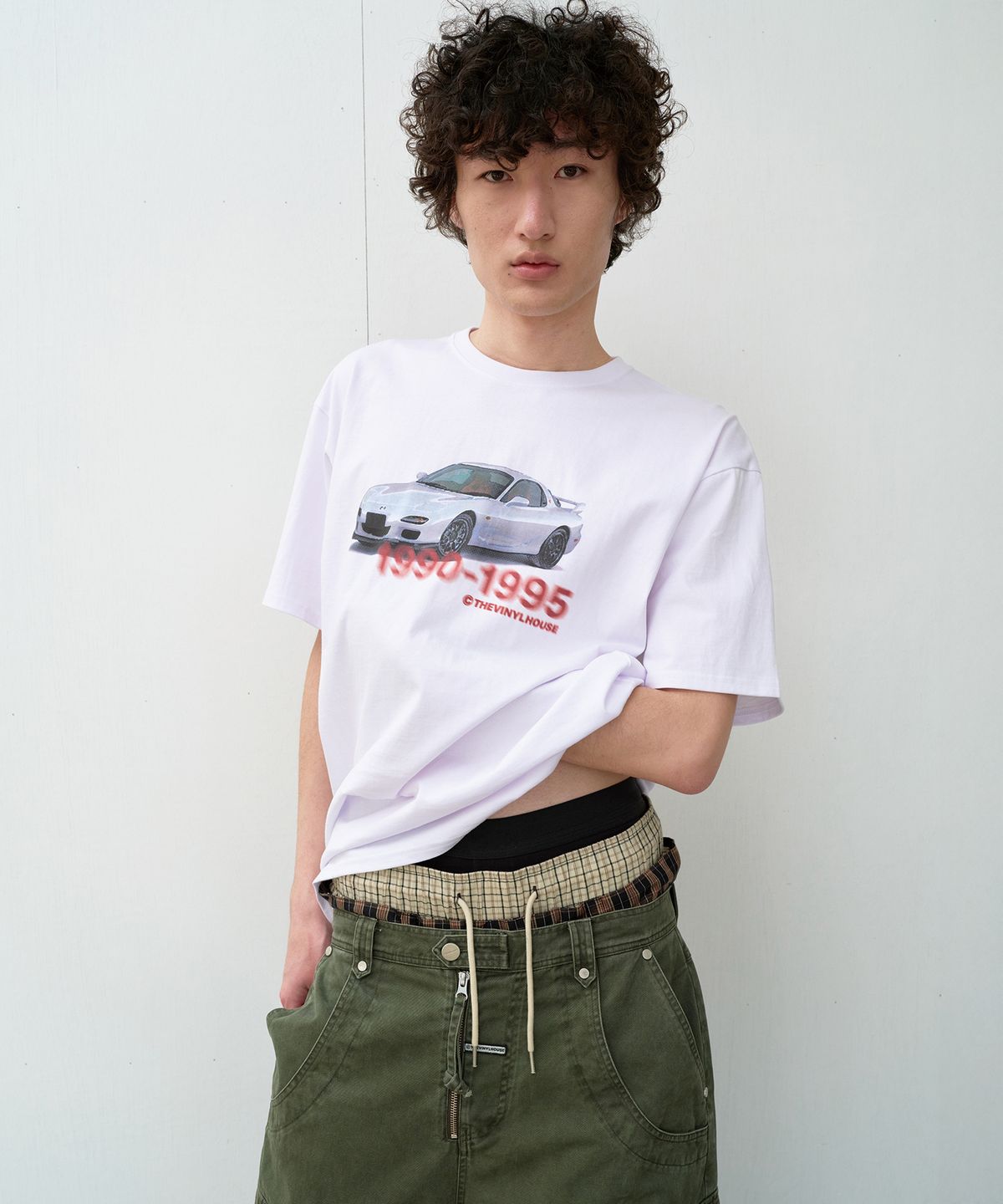 더바이닐하우스(THEVINYLHOUSE) OLD CAR TEE WHITE (VH2DSUT502A)