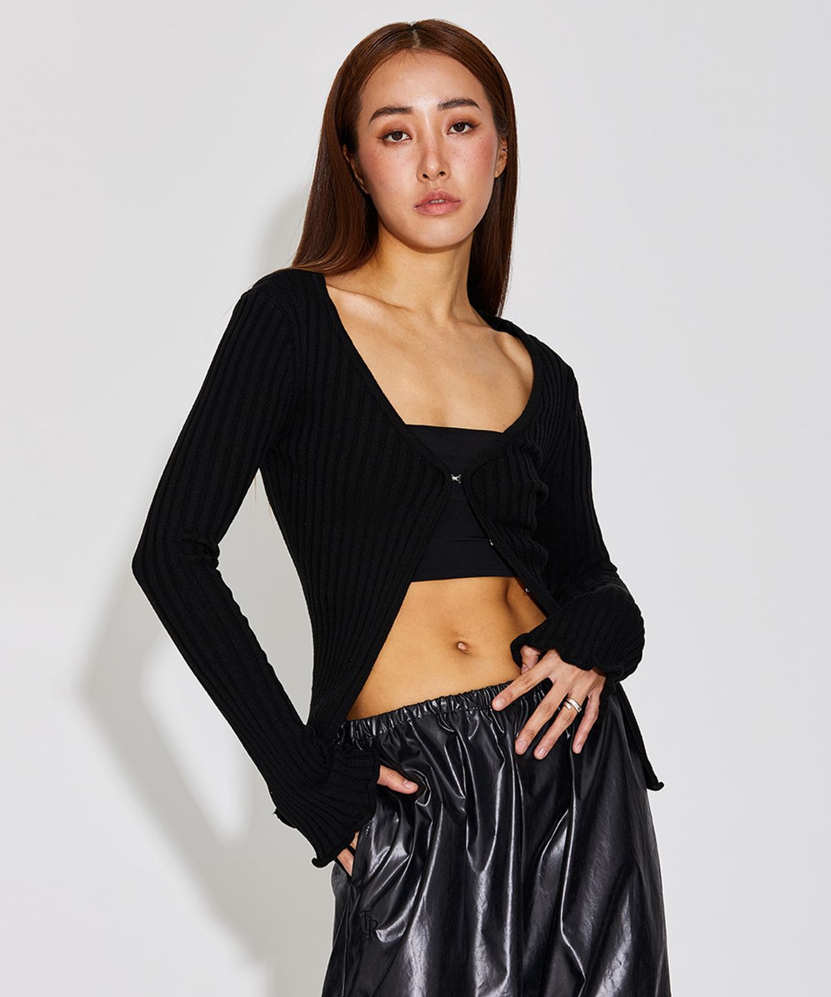 탑걸(TOPGIRL) WAVY HEM BELL SLEEVE KNIT CARDIGAN_T316OT800