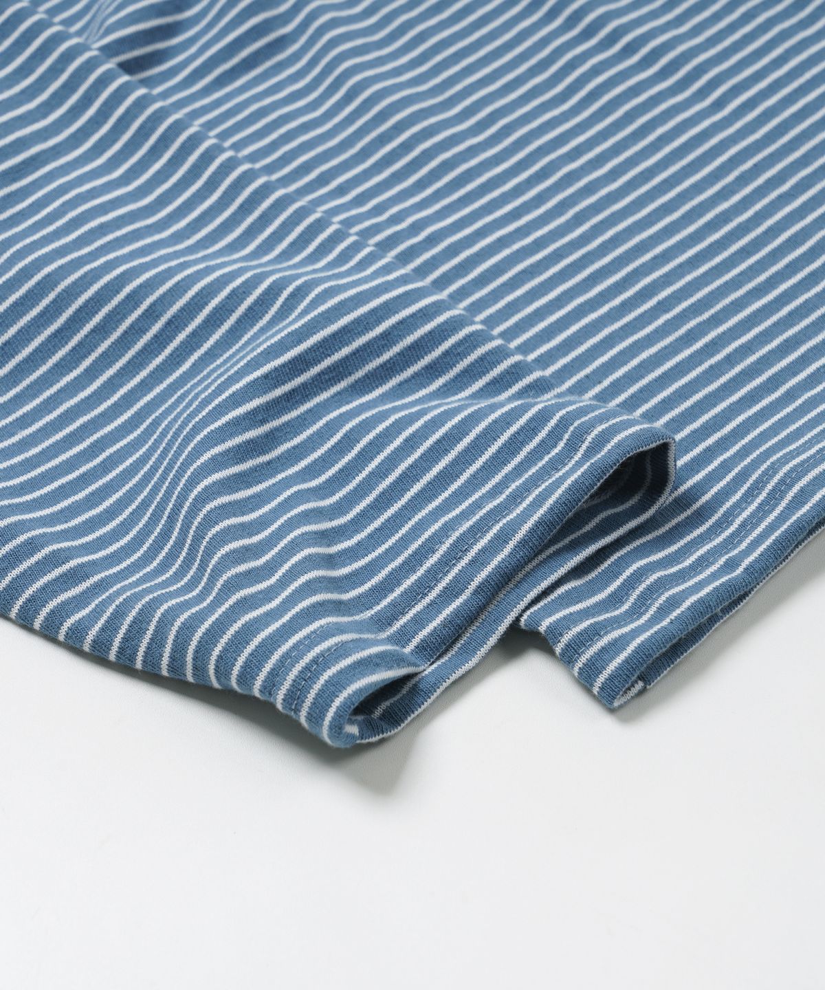 프리즘웍스(FRIZMWORKS) STRIPE OVERSIZED RELAX TEE 002 _ STEEL BLUE