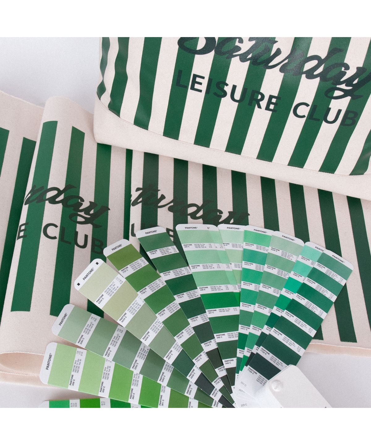세러데이 레저 클럽(SATURDAY LEISURE CLUB) Signature Stripe Shoulder Bag - Ivory & British Racing Green