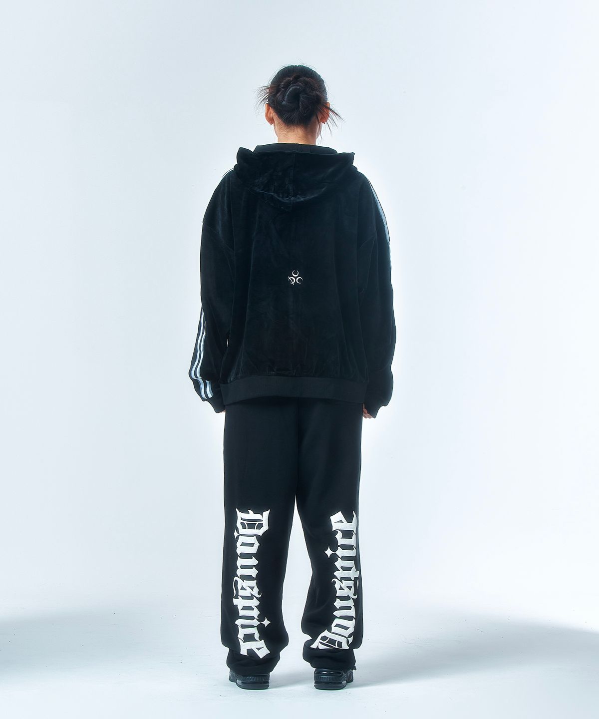 디오스피스(DAUSPICE) Signature Velour Hoodie Zip-Up