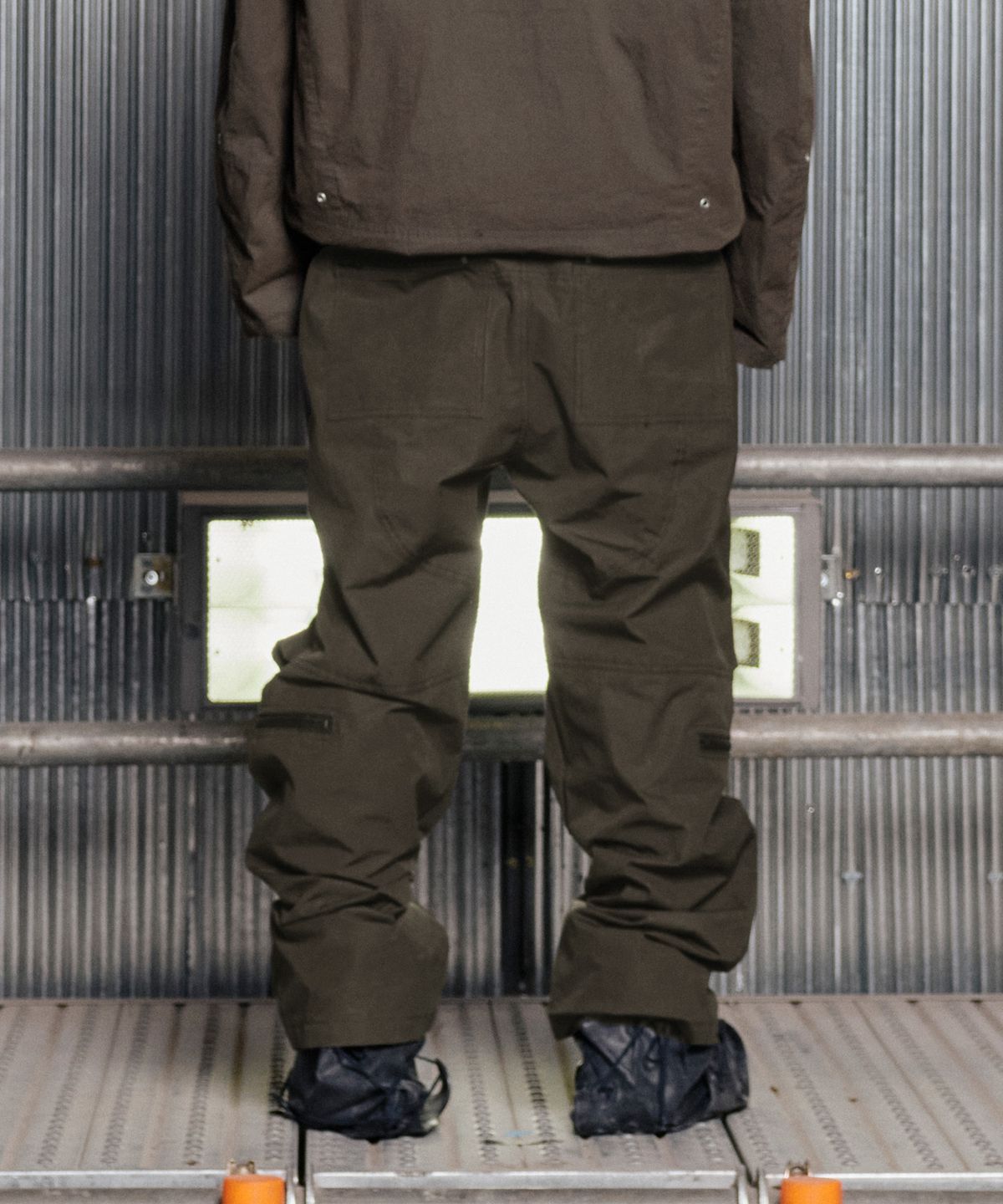 그레일즈(GRAILZ) AFV CARGO PANTS [BROWN]