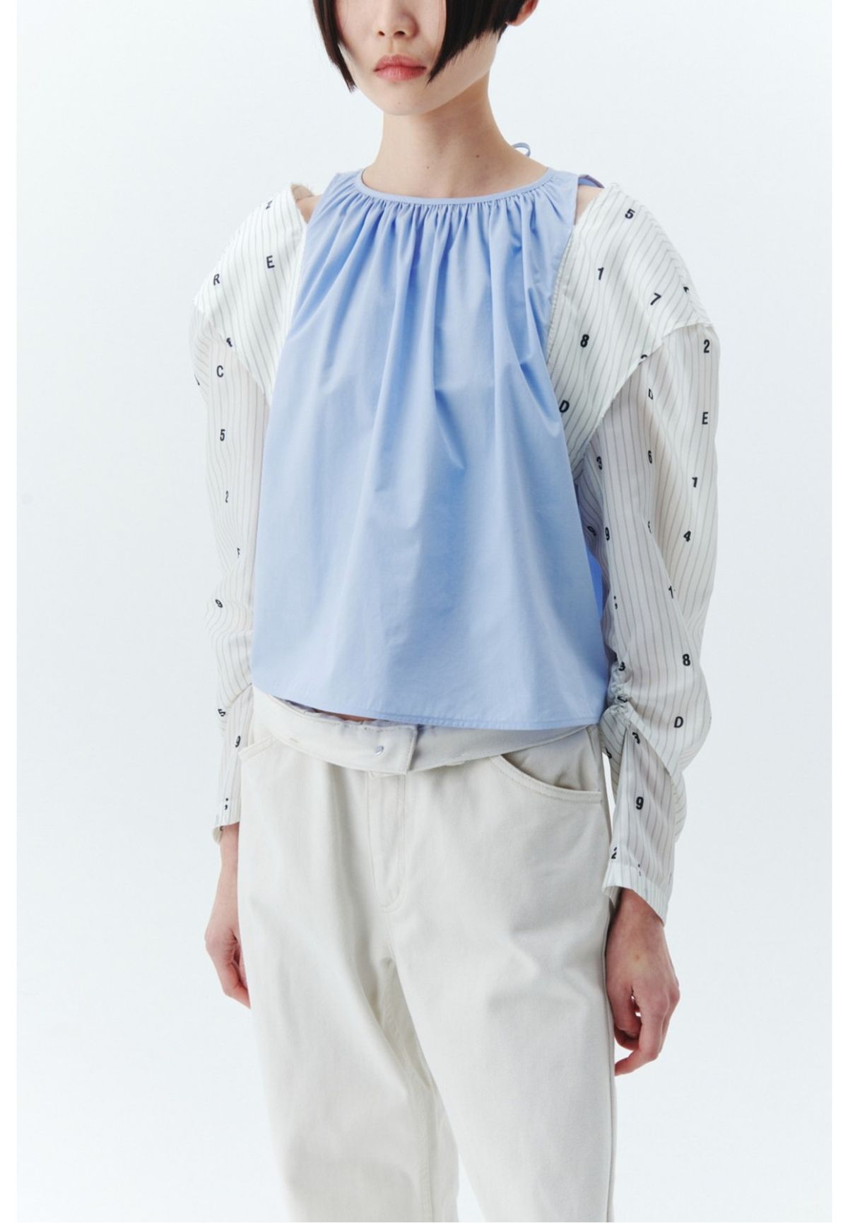 래코드(RECODE) [여성] Lining sleeve shoudet cutting top _RQTAS22597BUL
