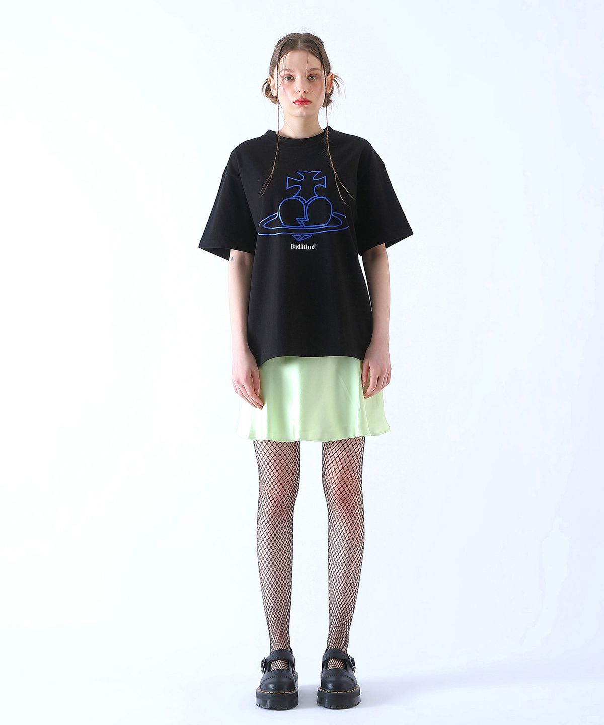 배드블루(BADBLUE) Broken Heart Tee Black