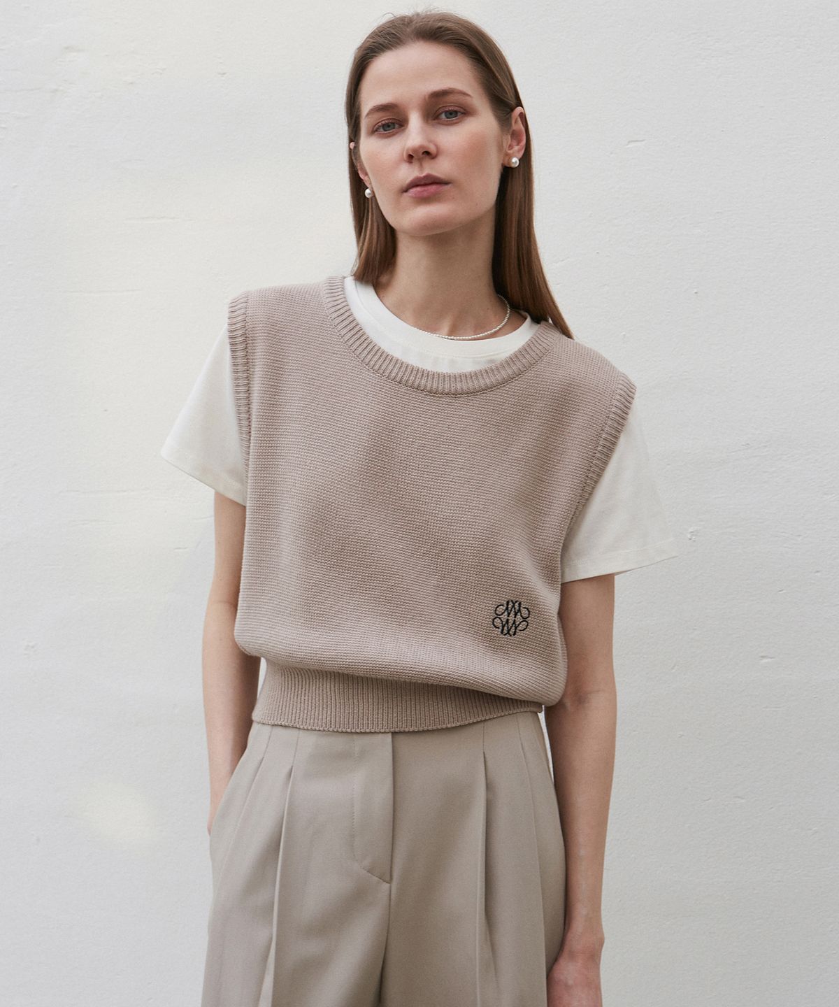 닉앤니콜(NICK&NICOLE) [ESSENTIAL] CREW NECK VEST_BEIGE