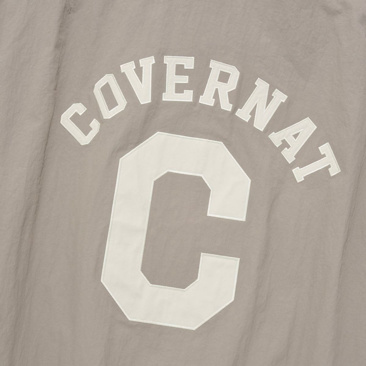 커버낫(COVERNAT) C 로고 카라 바시티 자켓 베이지