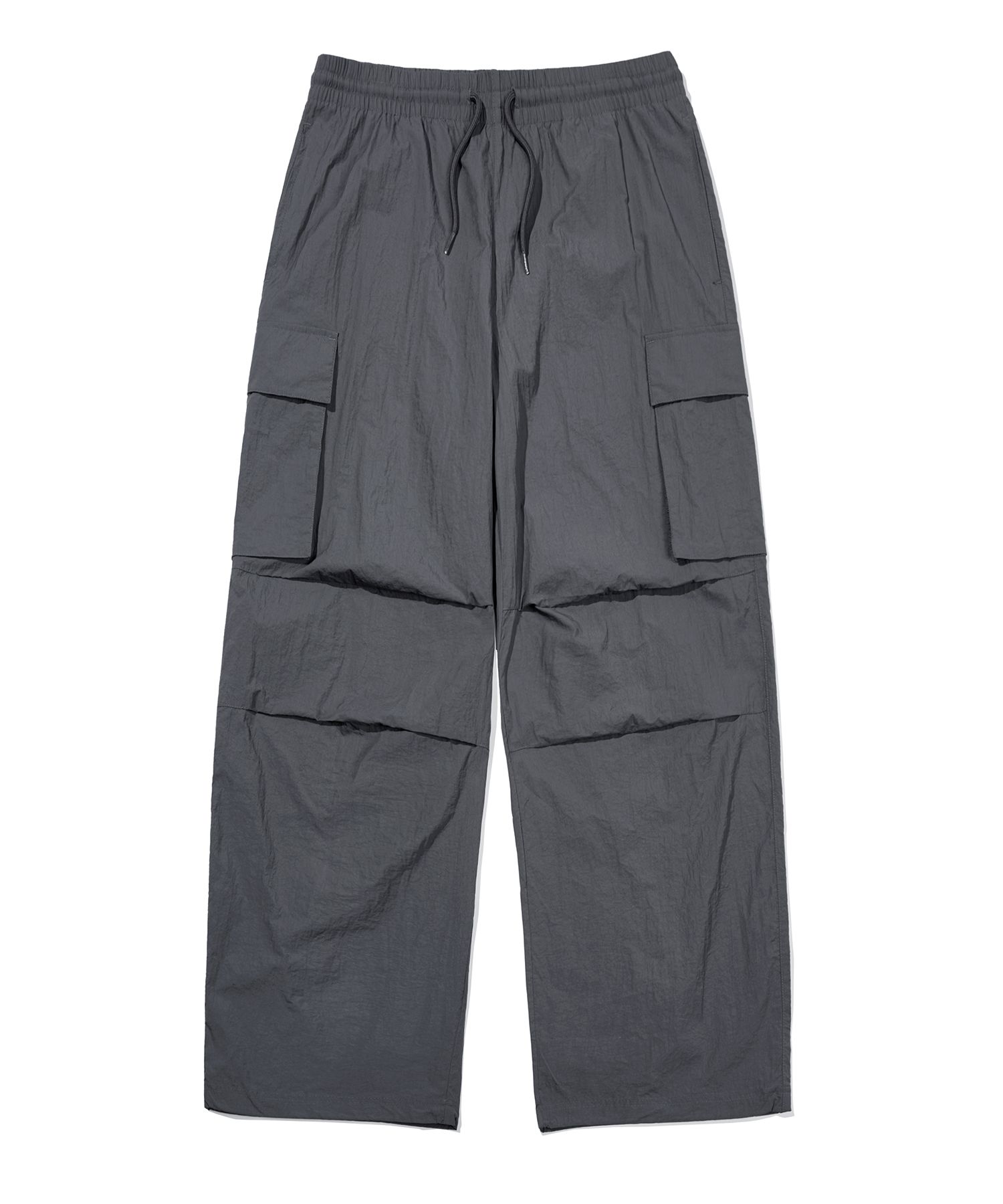 【新品未使用】MY_ NYLON CARGO PANTS[SUMI] NYLON CARGO PANTS｜MY___ | 服と日用品 SLOPE