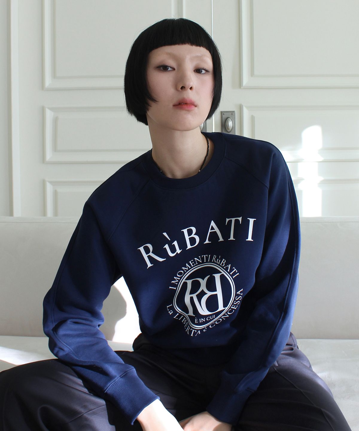루바티(RUBATI) Arc Rùbati Sweatshirt (NAVY)