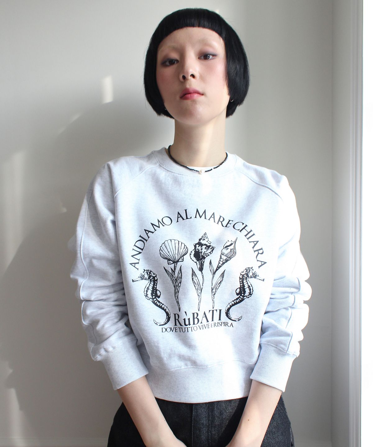 루바티(RUBATI) Shell Flower Sweatshirt (ICE MELANGE)