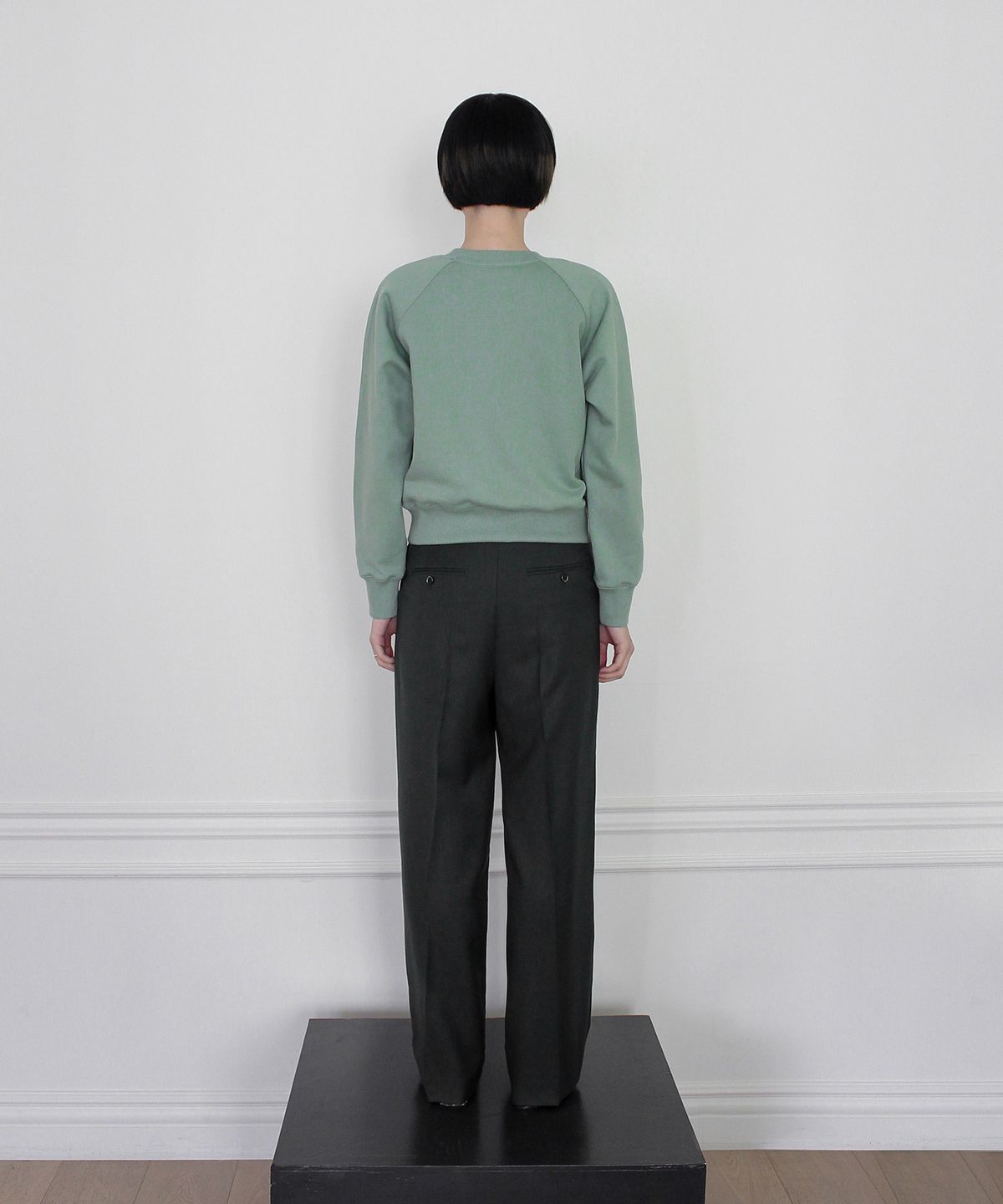 루바티(RUBATI) Lettering Logo Sweatshirt (PISTACHIO)