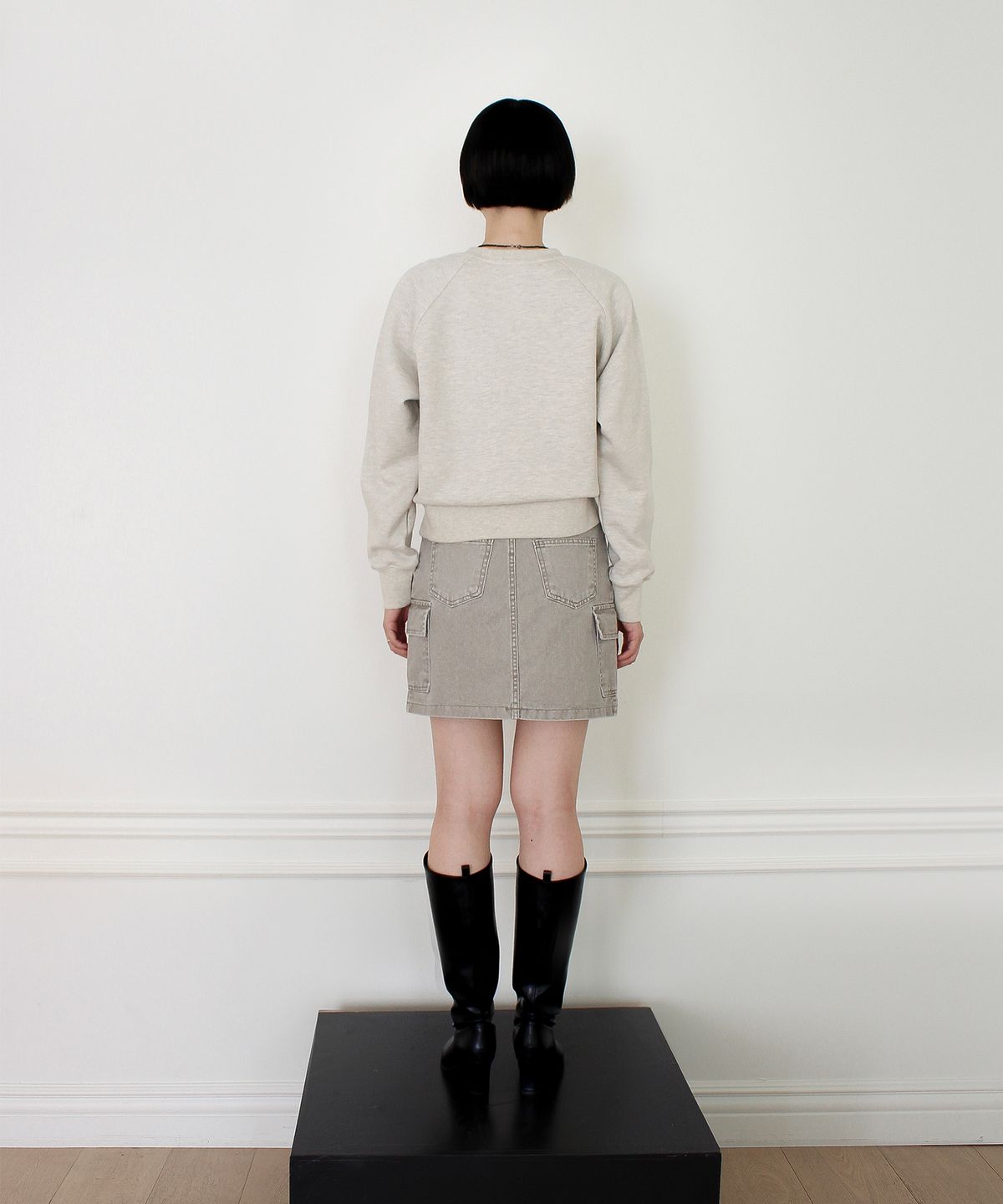 루바티(RUBATI) Honeybee Sweatshirt (OATMEAL)