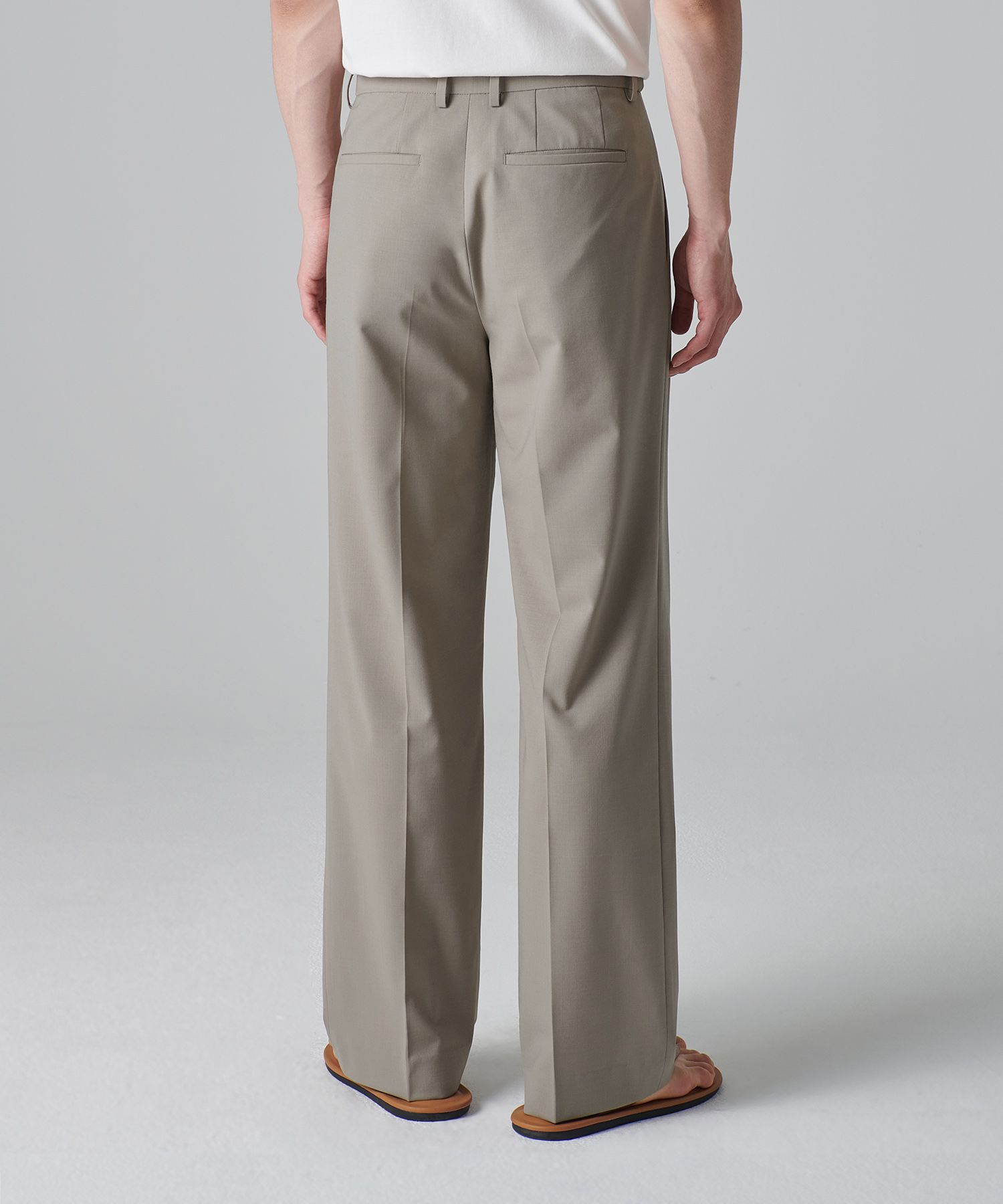 LIDNM（リドム）の「SUMMER WOOL WIDE SLACKS（スラックス