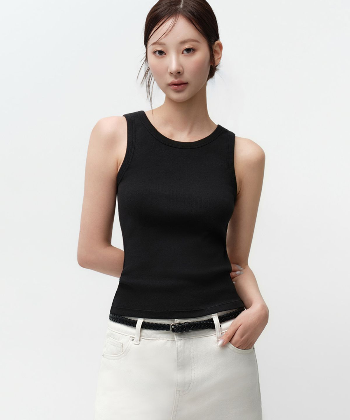 무신사 스탠다드 우먼(MUSINSA STANDARD WOMAN) 우먼즈 에센셜 탱크 탑 [블랙]