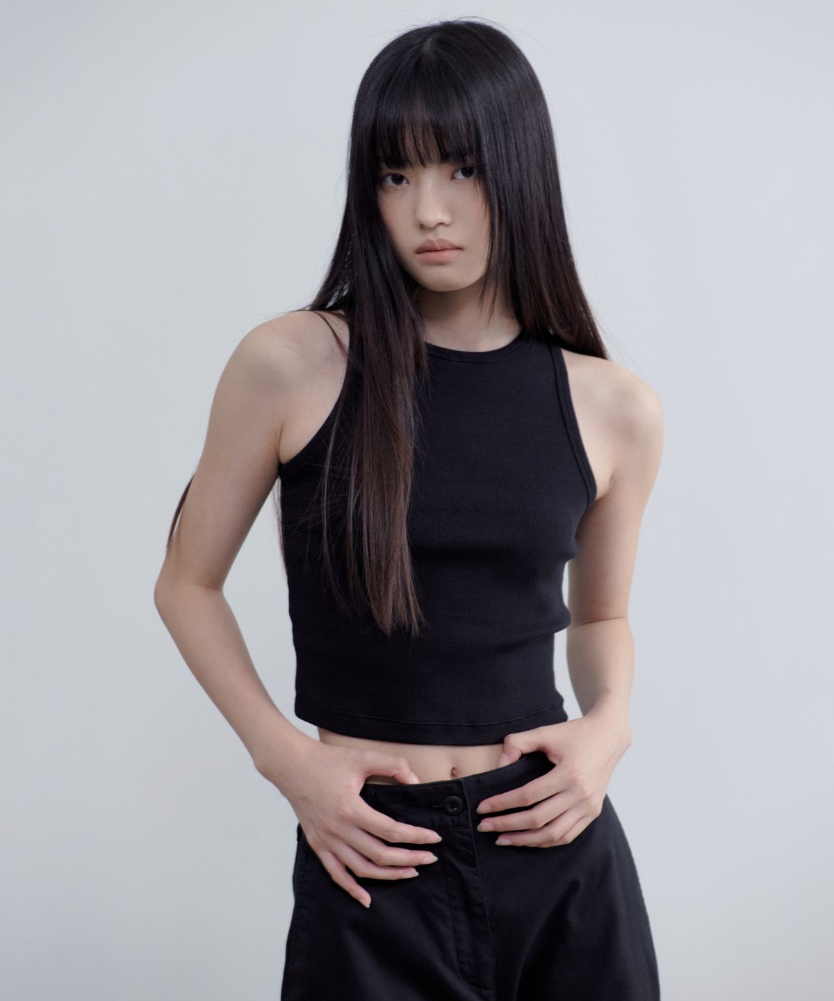 무신사 스탠다드 우먼(MUSINSA STANDARD WOMAN) 우먼즈 레이서 백 크롭 탱크 탑 [블랙]