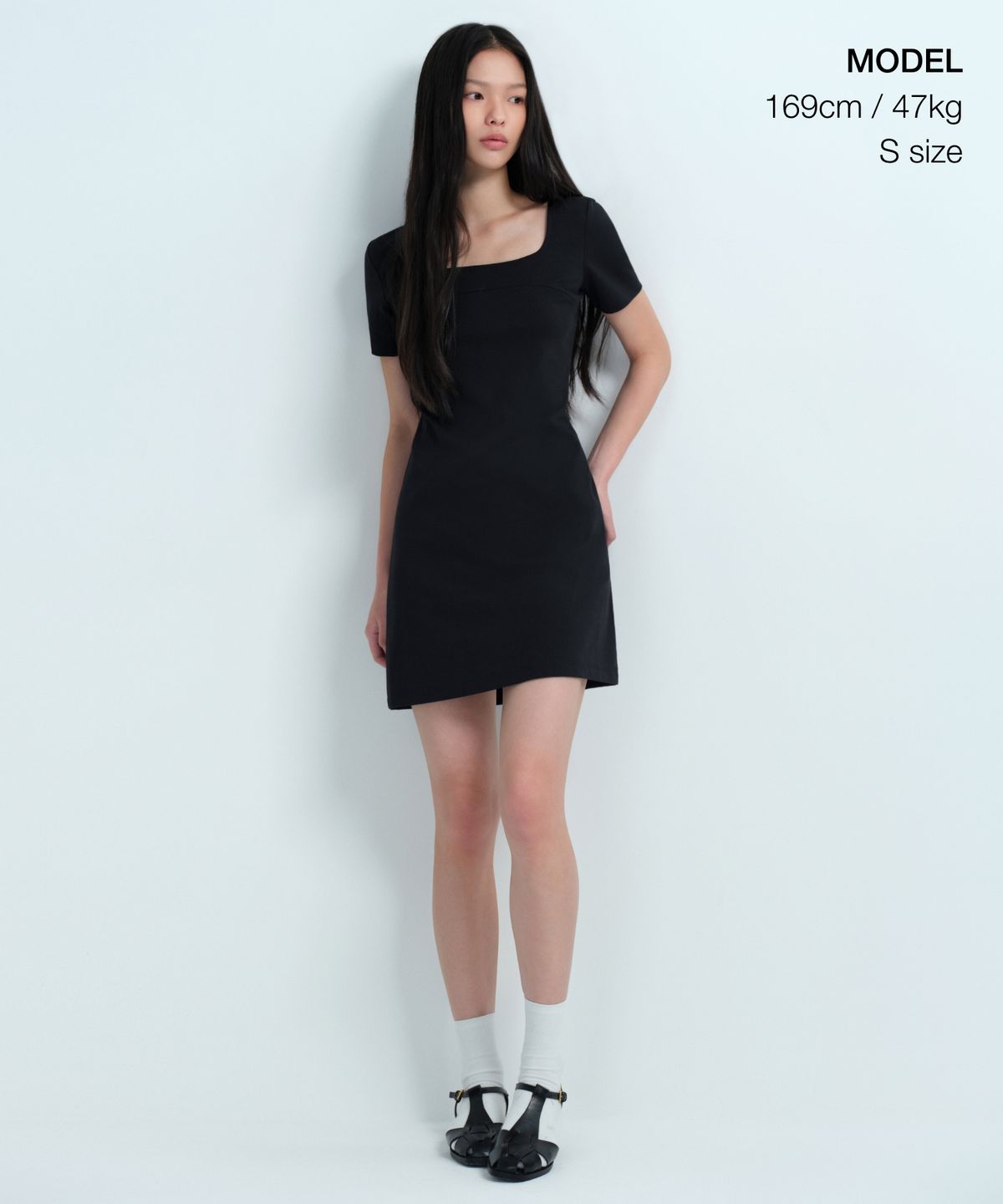 무신사 스탠다드 우먼(MUSINSA STANDARD WOMAN) 우먼즈 스퀘어 넥 저지 미니 드레스 [블랙]