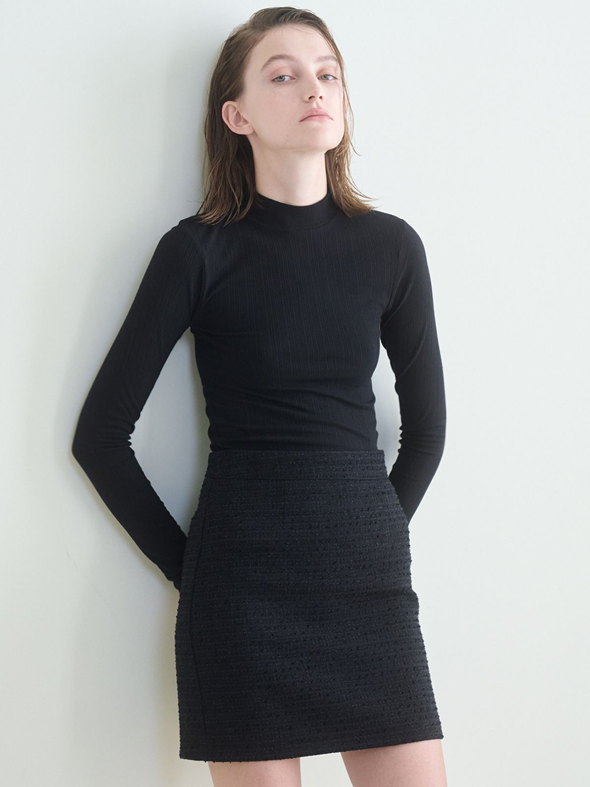 누브(NOUVE) Tweed Stitch Mini Skirt -Black