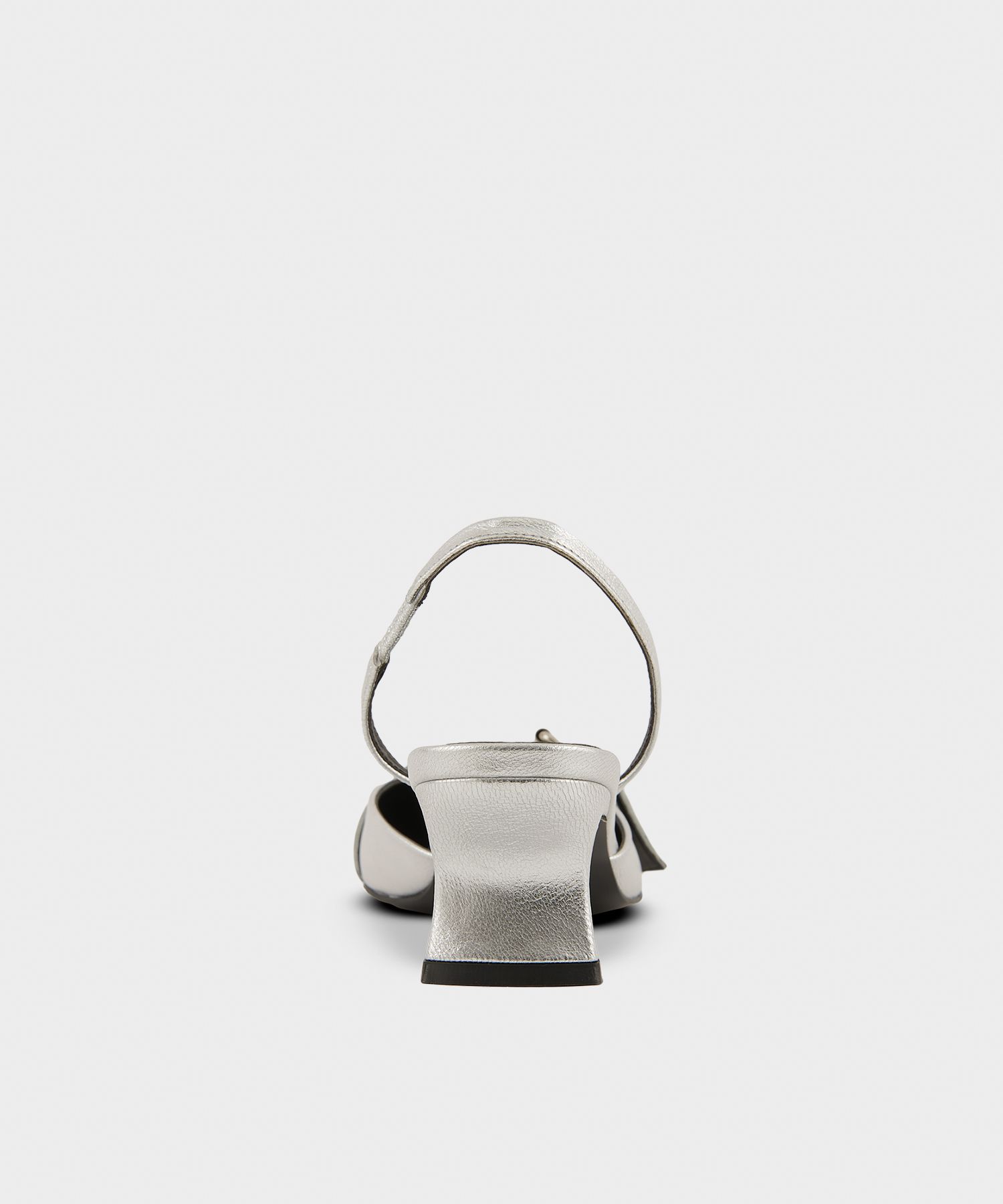 MUSINSA | KHIHO POINTED BUCKLE SLINGBACK SILVER