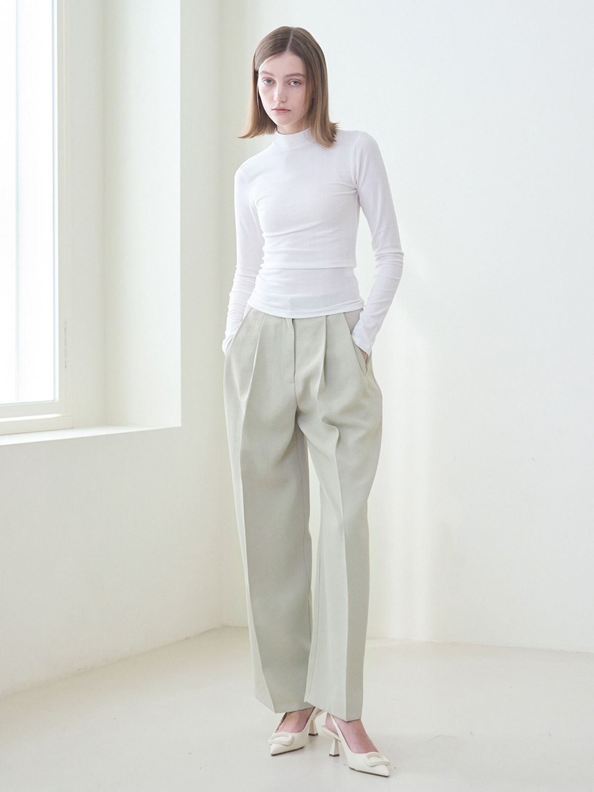 누브(NOUVE) Two Tuck Wide Pants - Olive