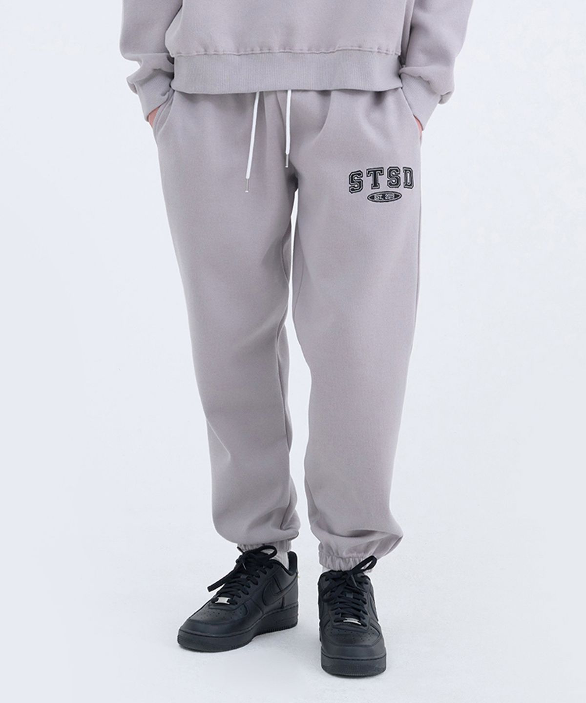 에스릿 스튜디오(SLIT STUDIO) STSD 아치 로고 스웨트 조거팬츠 그레이