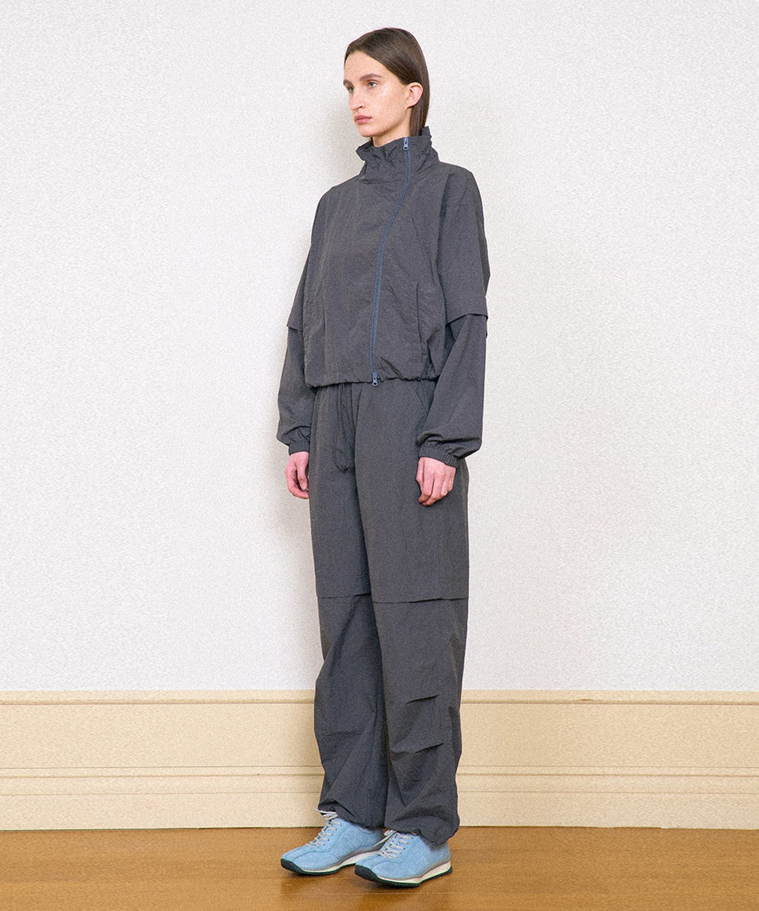 MUSINSA | PARTIMENTO WOMEN 2WAY Layered Windbreaker_Charcoal