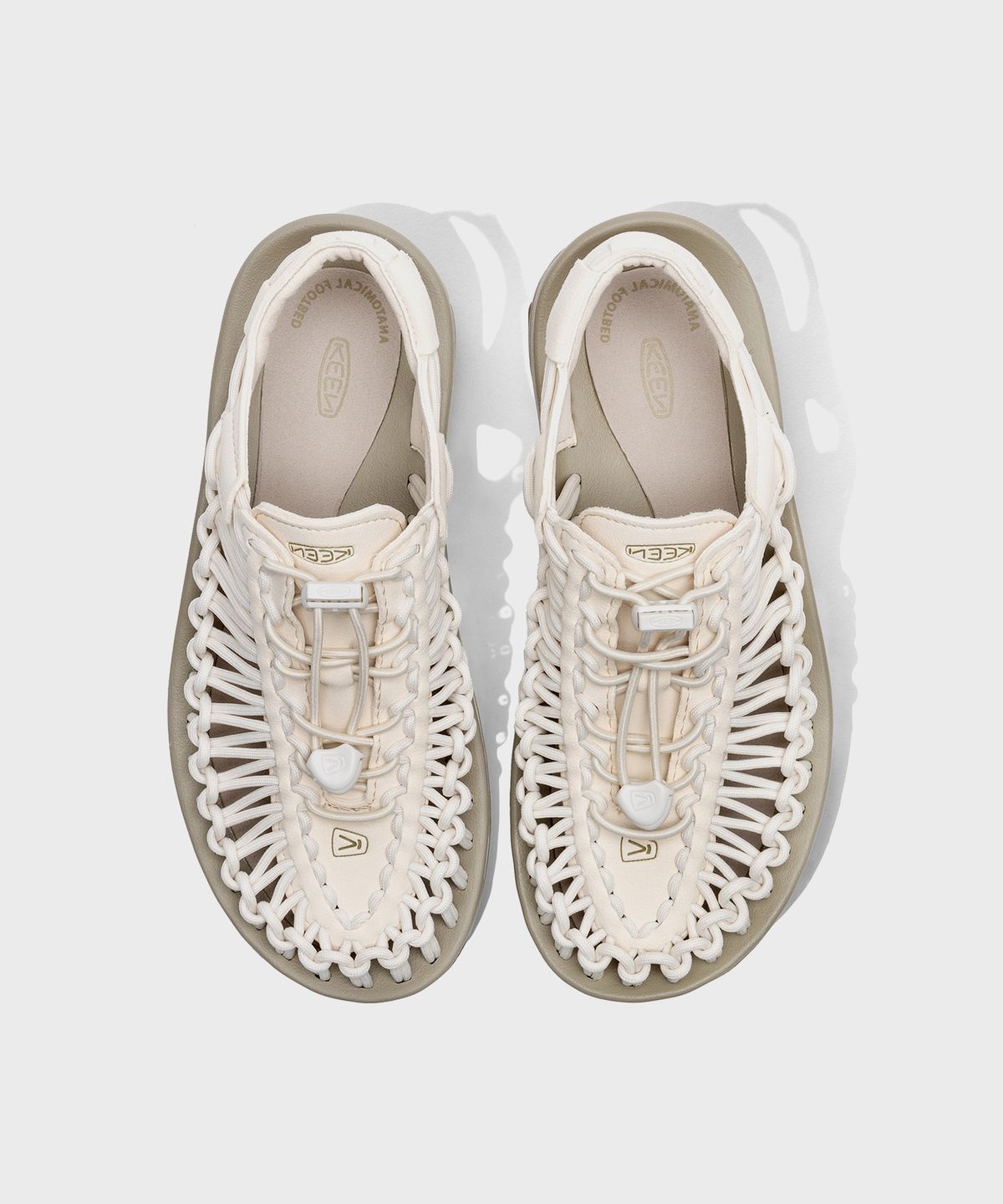 킨(KEEN) 유니크 샌들 White