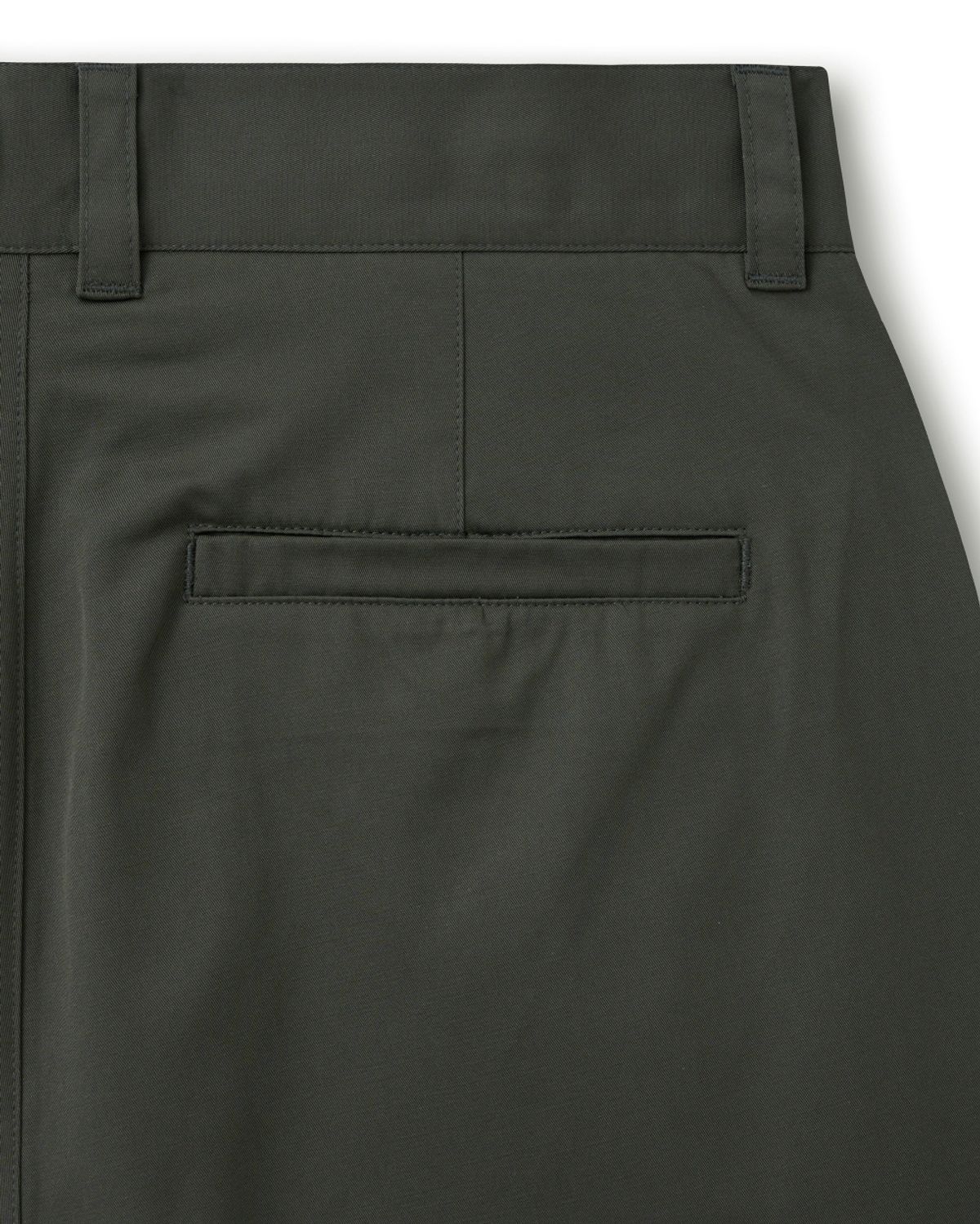 비슬로우(BESLOW) WIDE FIT TWO TUCK SHORTS OLIVE GREY