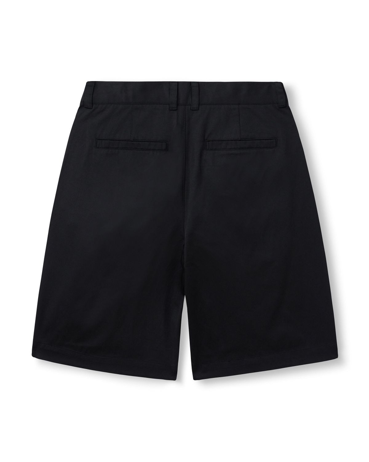 비슬로우(BESLOW) WIDE FIT TWO TUCK SHORTS BLACK