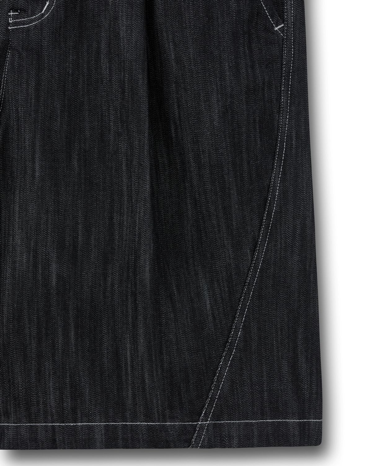 비슬로우(BESLOW) TWIST SEAM DENIM SHORTS BLACK
