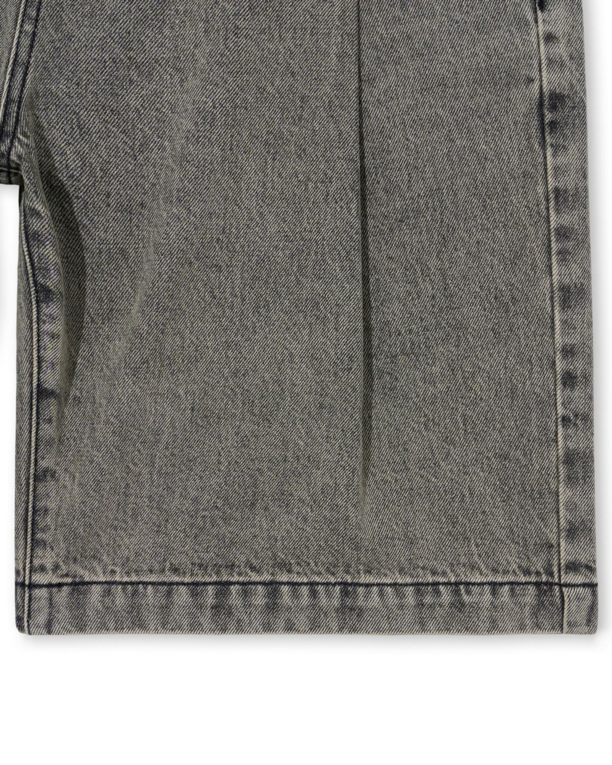 비슬로우(BESLOW) DEEP ONE TUCK SAND WASHED DENIM SHORTS SAND BLACK