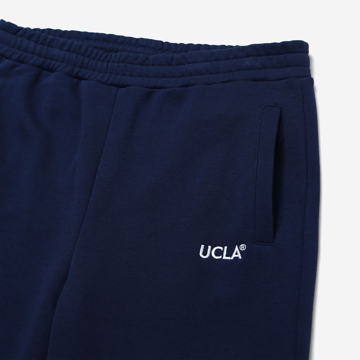 유씨엘에이(UCLA) 조거 스웨트팬츠[NAVY](UZ1LPA1_45)