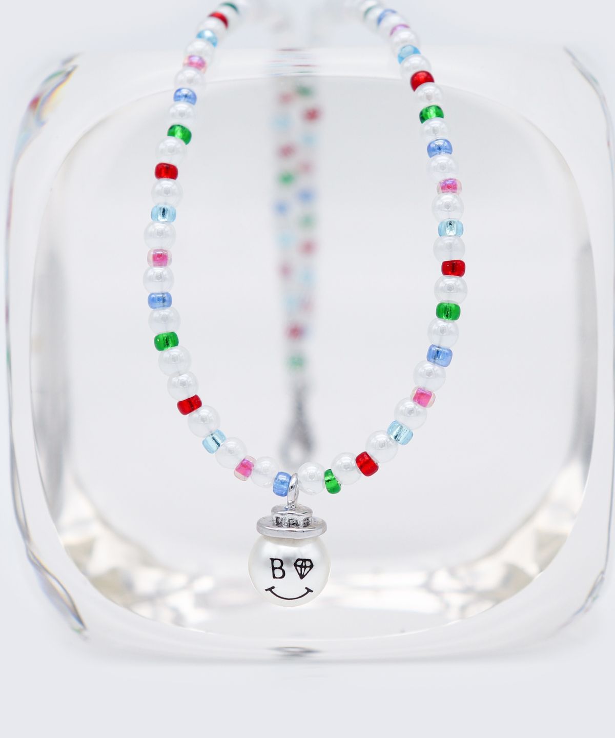 봉보(BONBEAU) Smile pearl pendant color beads Necklace 스마일 진주 팬던트 컬러 비즈 목걸이