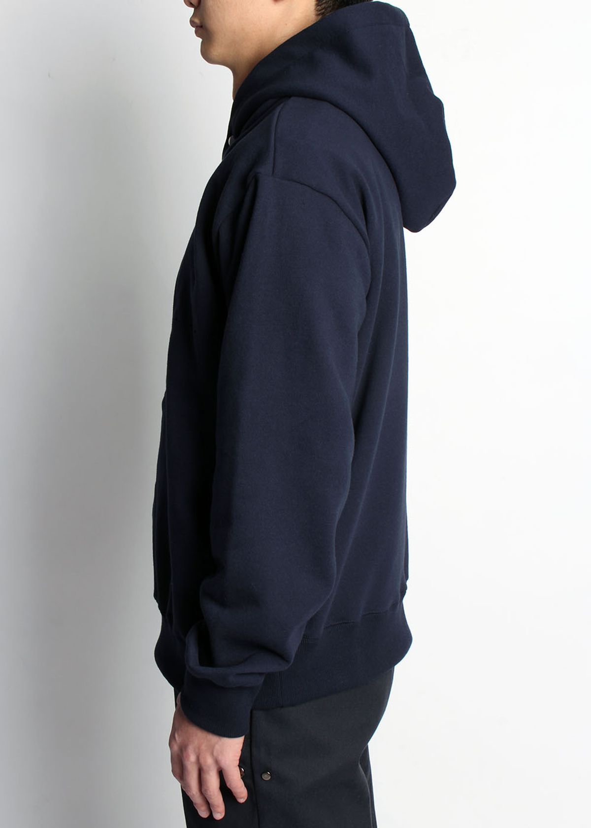 이레귤러(IRREGULAR) CIRCLE CUT AND PUNCHED HOODIE (NAVY)