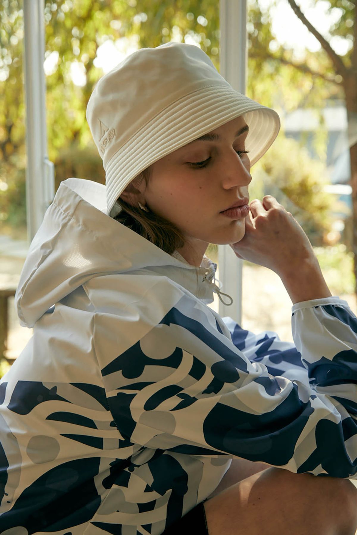 리드로(LEADRAW) C bucket hat _ white