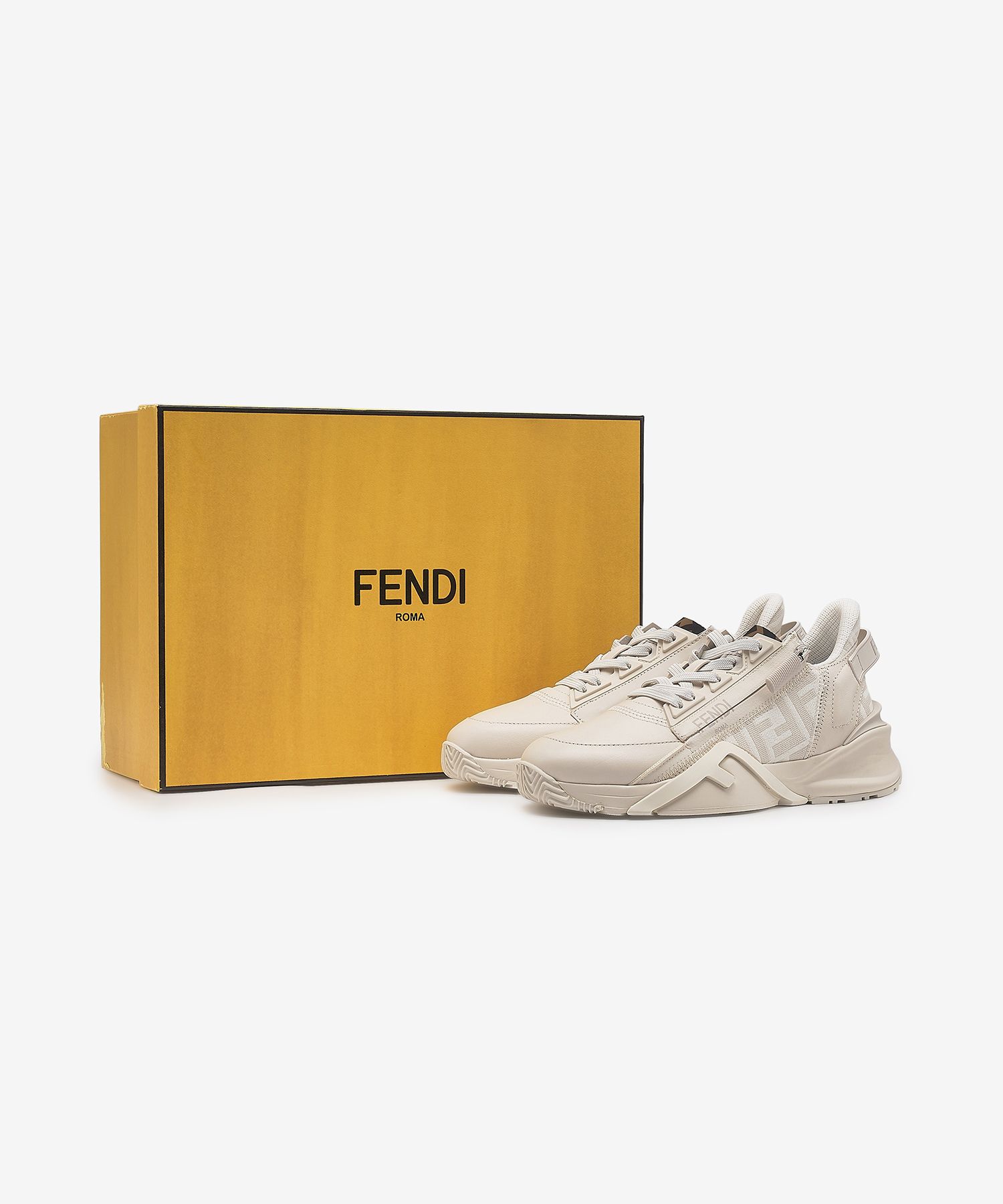 スニーカー FENDI SNEAKER (8E8035AJZH F1HGQ) 楽天市場】FENDI フェンディ スニーカー 靴 フェンディフロー