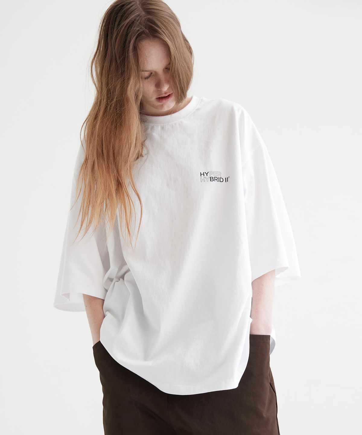 하이투(HYIIⁿ) [UNISEX] 불꽃 프린트  티셔츠 화이트