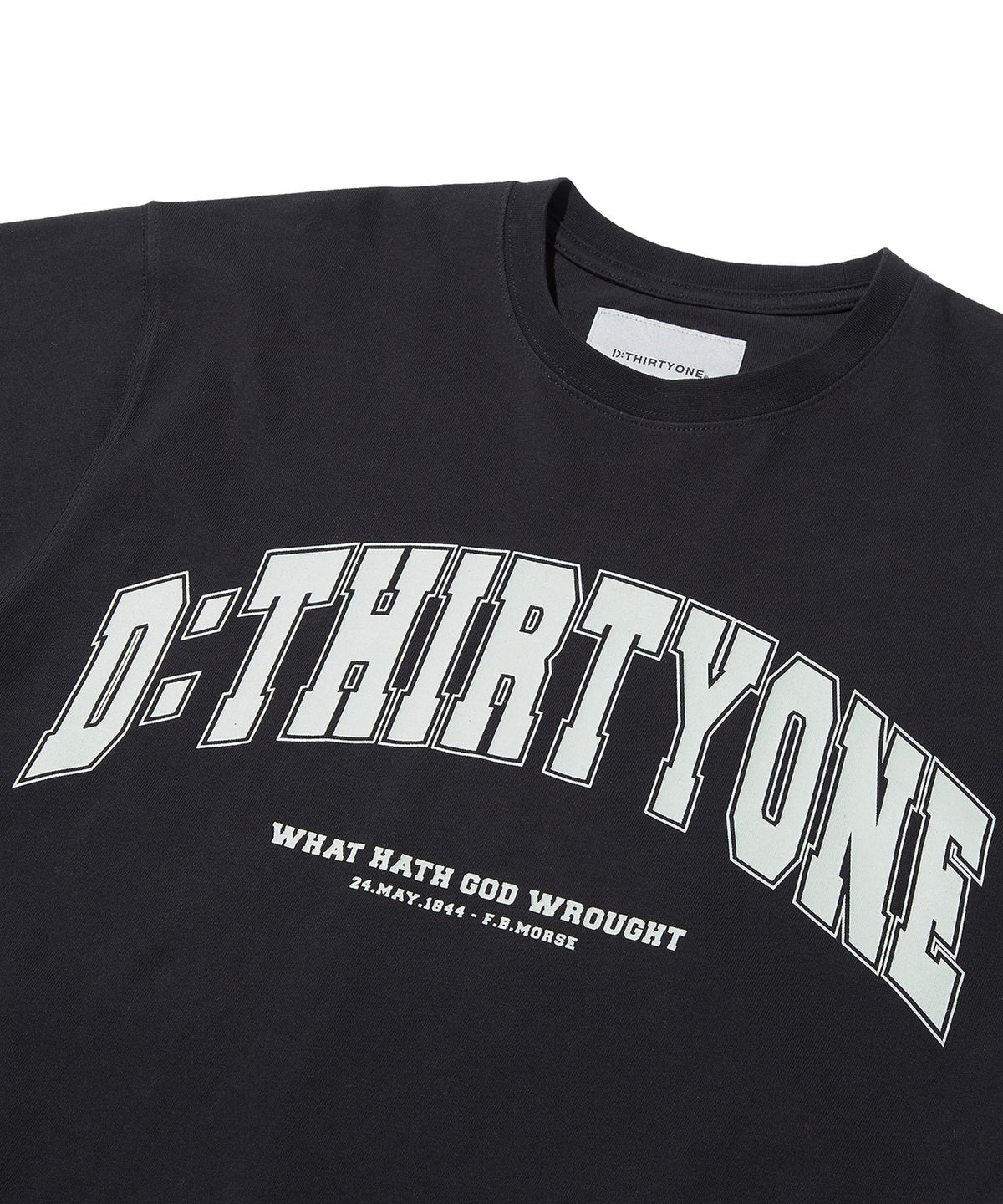 디써티원(DTHIRTYONE) UNIVERSITY LOGO T-SHIRT_BLACK
