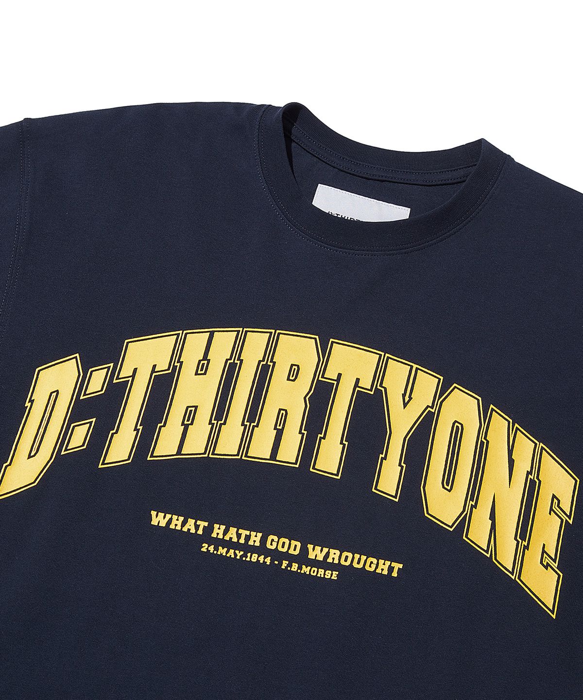 디써티원(DTHIRTYONE) UNIVERSITY LOGO T-SHIRT_DARK NAVY