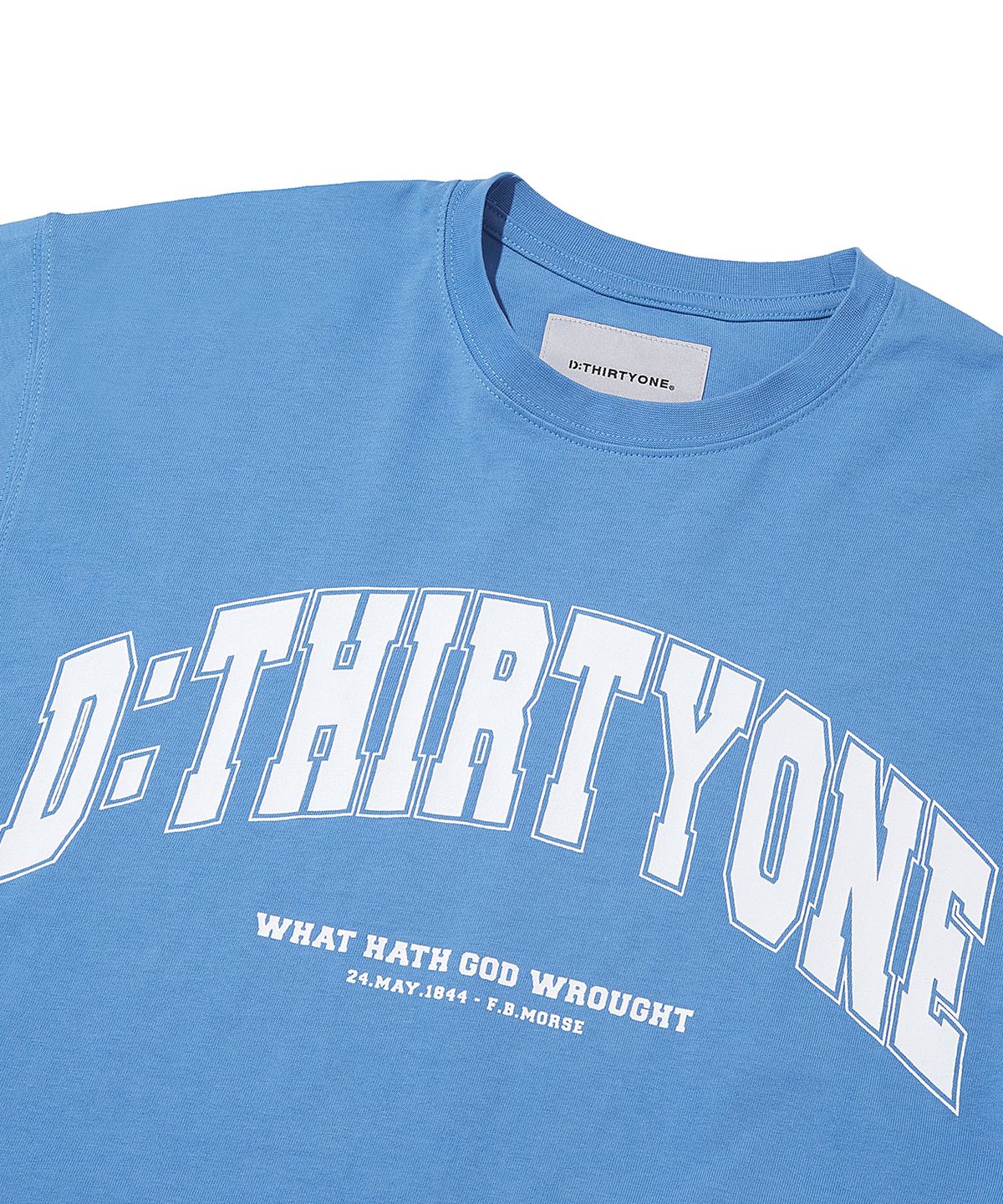 디써티원(DTHIRTYONE) UNIVERSITY LOGO T-SHIRT_PASTEL BLUE