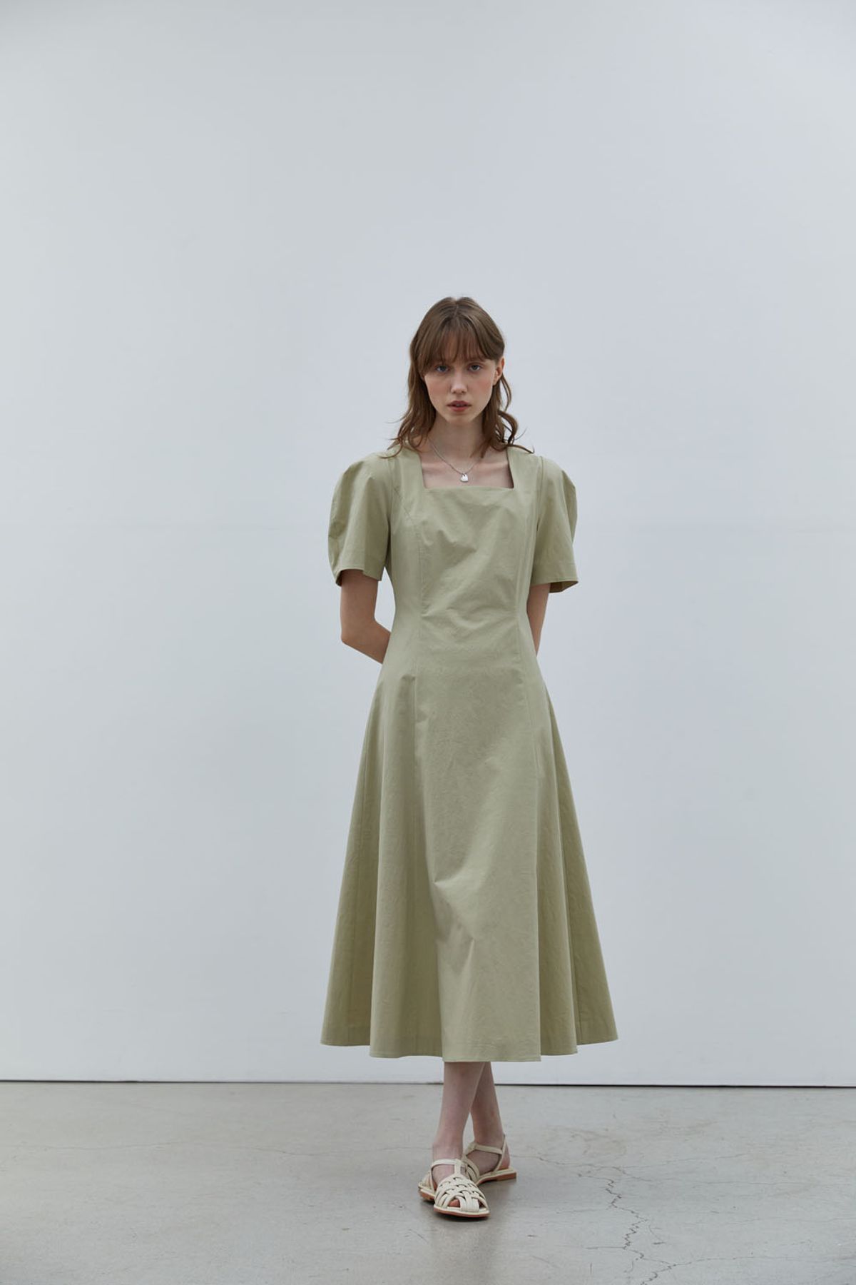 더페니(THE PENNY) PRINCESS FLARE ONE PIECE - Beige