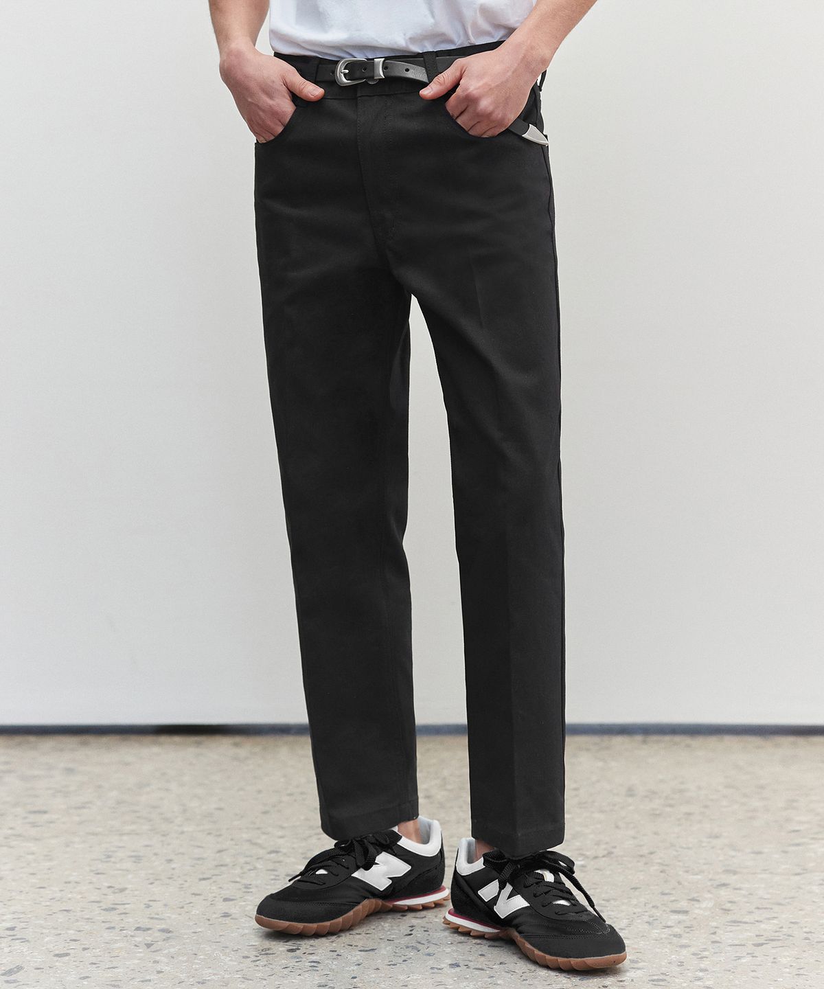 데케트(DECET) Dawn Cropped Tapered Jeans DCPT001Black