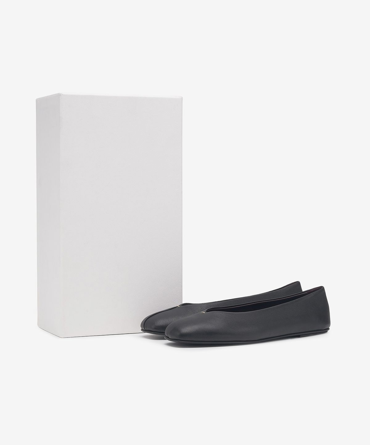 더 로우(THE ROW) 에바 플랫 슈즈 - 블랙 / F1281N60BLK